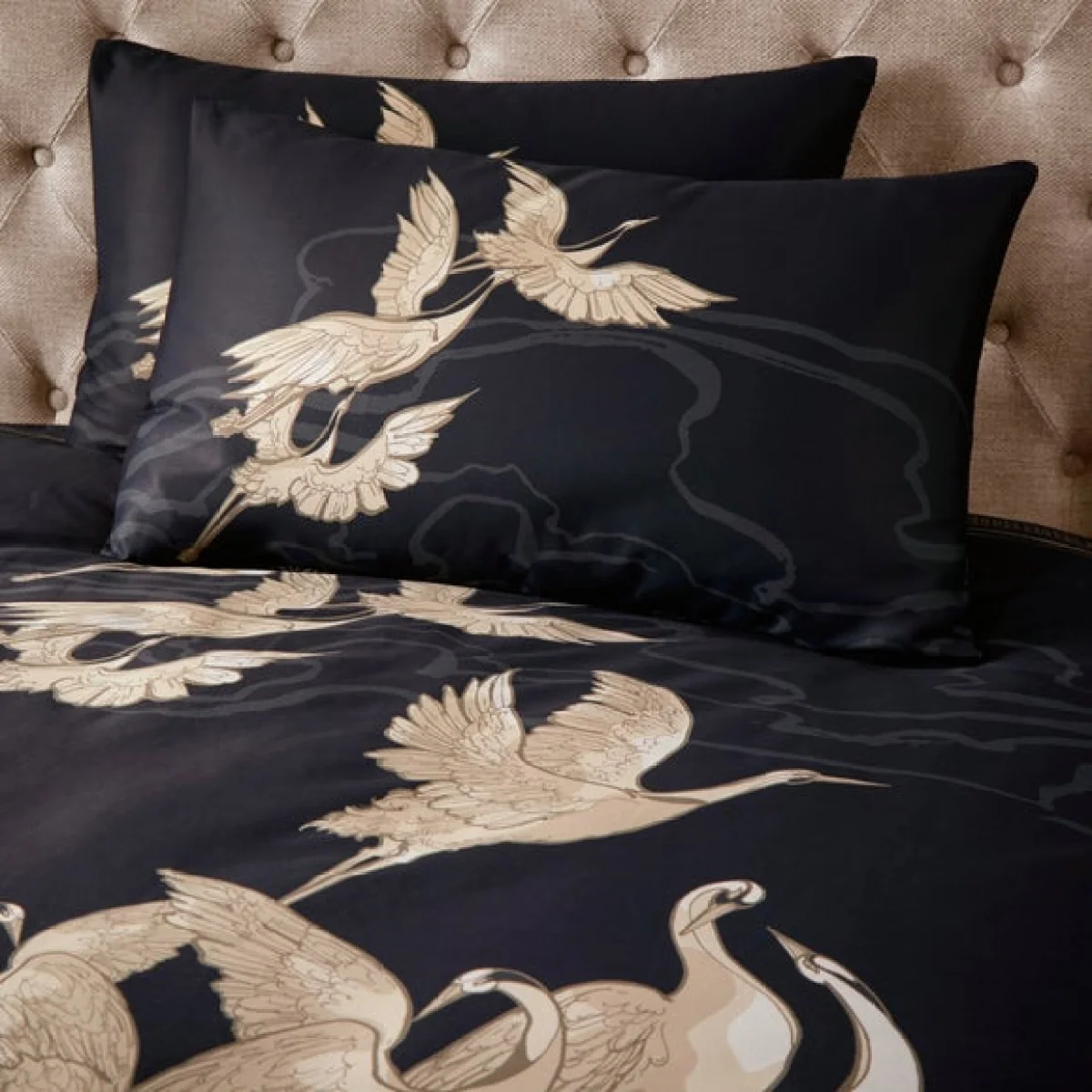 Kireina Black and Gold Cotton Duvet Cover and Pillowcase Set Black – image 3
