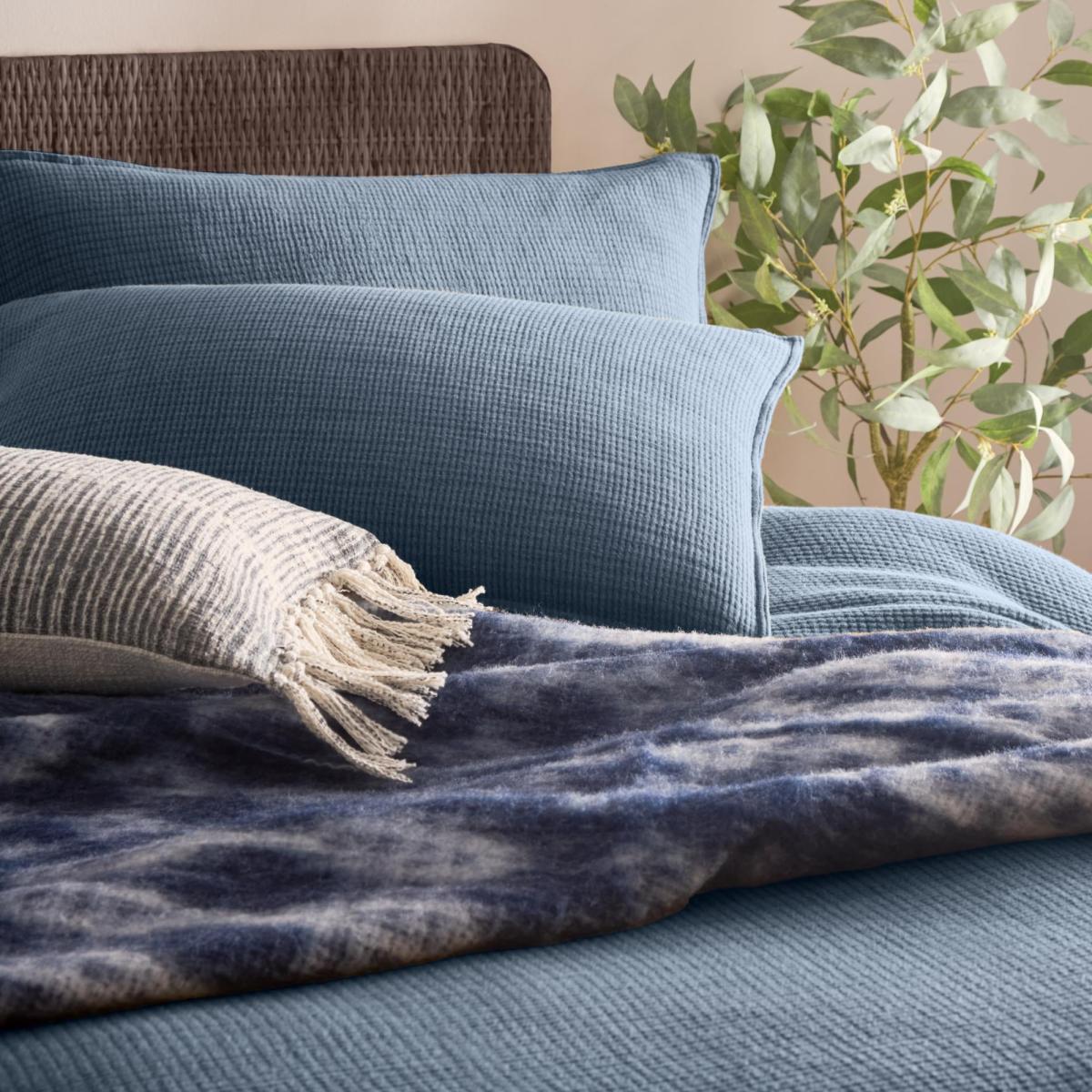 Yard Ribble Duvet Cover and Pillowcase Set Ink – image 2