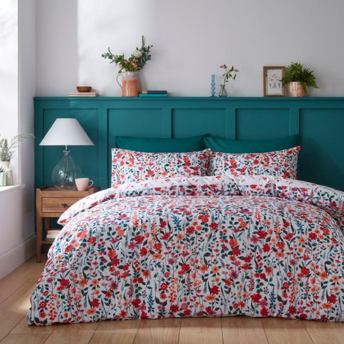 Meadow Floral Polycotton Duvet Cover & Pillowcase Set – image 1