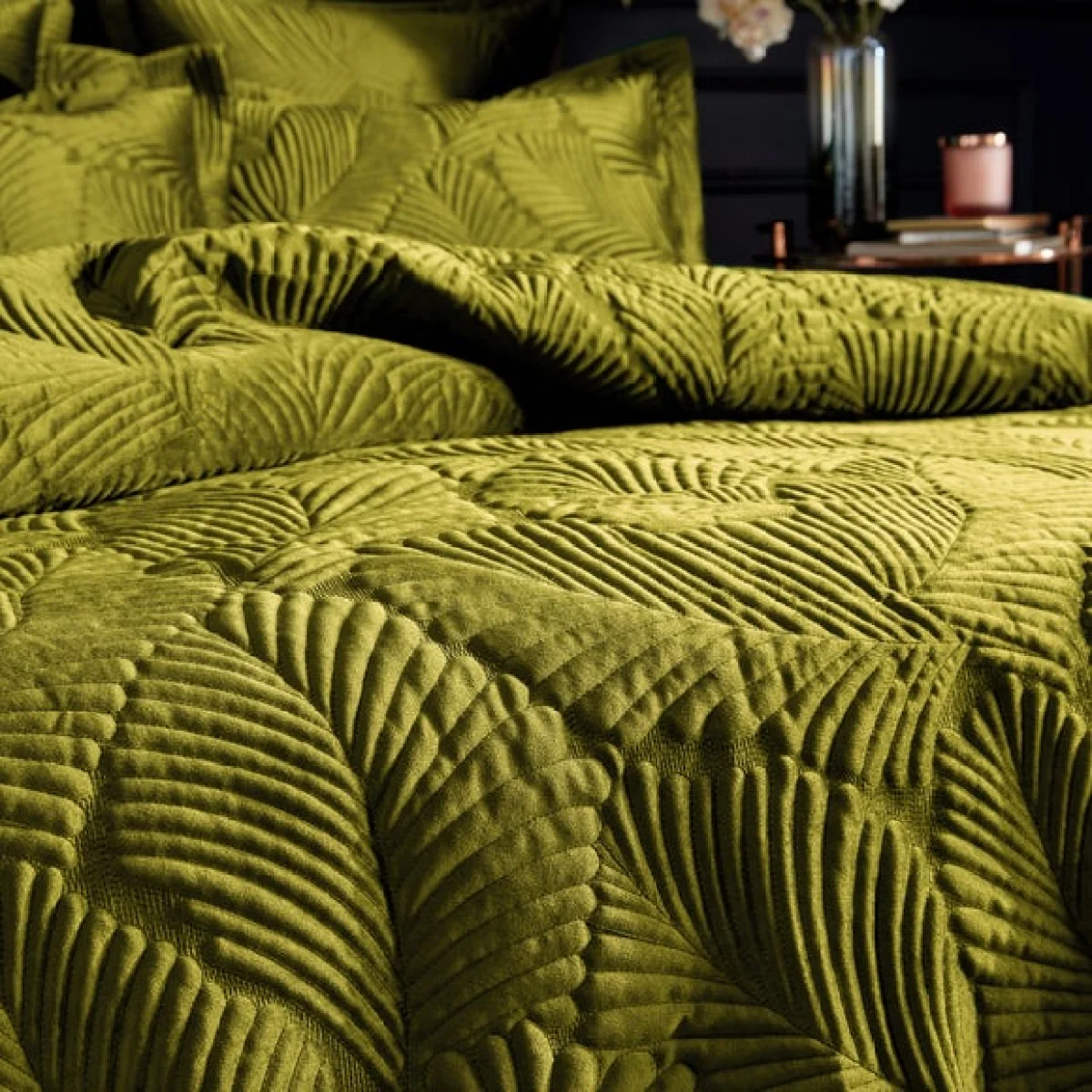 Paoletti Palmeria Moss Embroidered Reversible Duvet Cover and Pillowcase Set Moss Green – image 3