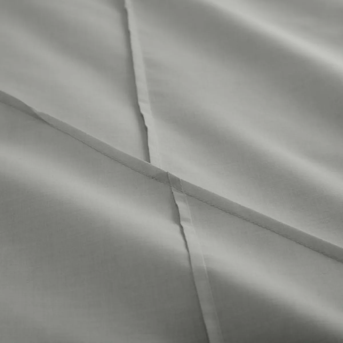 Dart Duvet Cover and Pillowcase Set White White – image 4