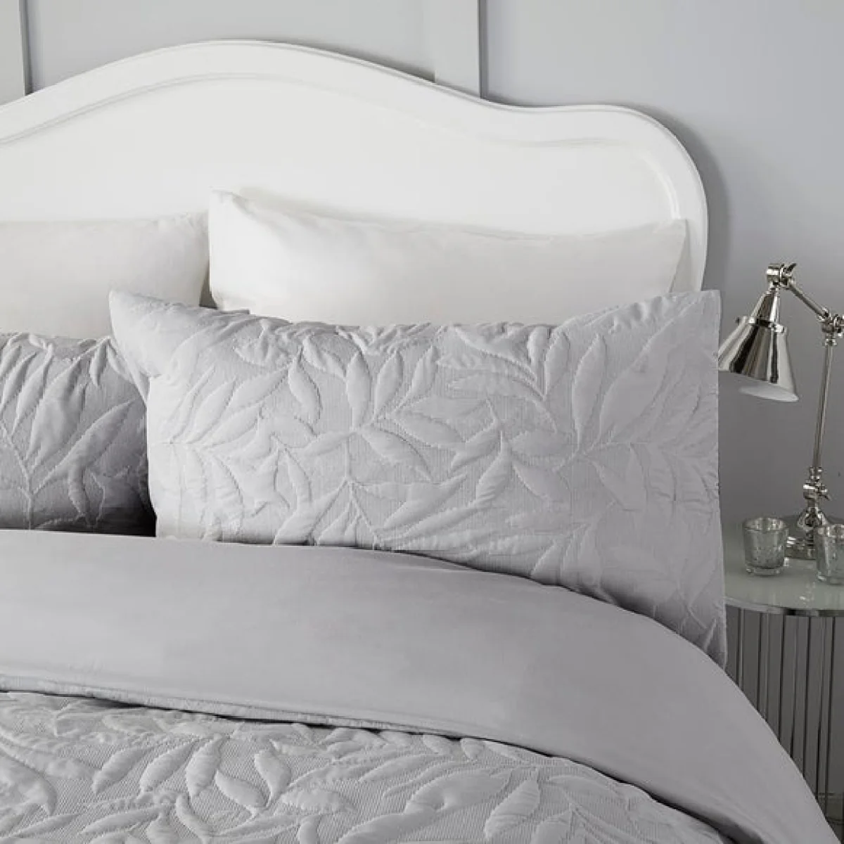 Luana Duvet Cover and Pillowcase Set Silver Silver – image 2