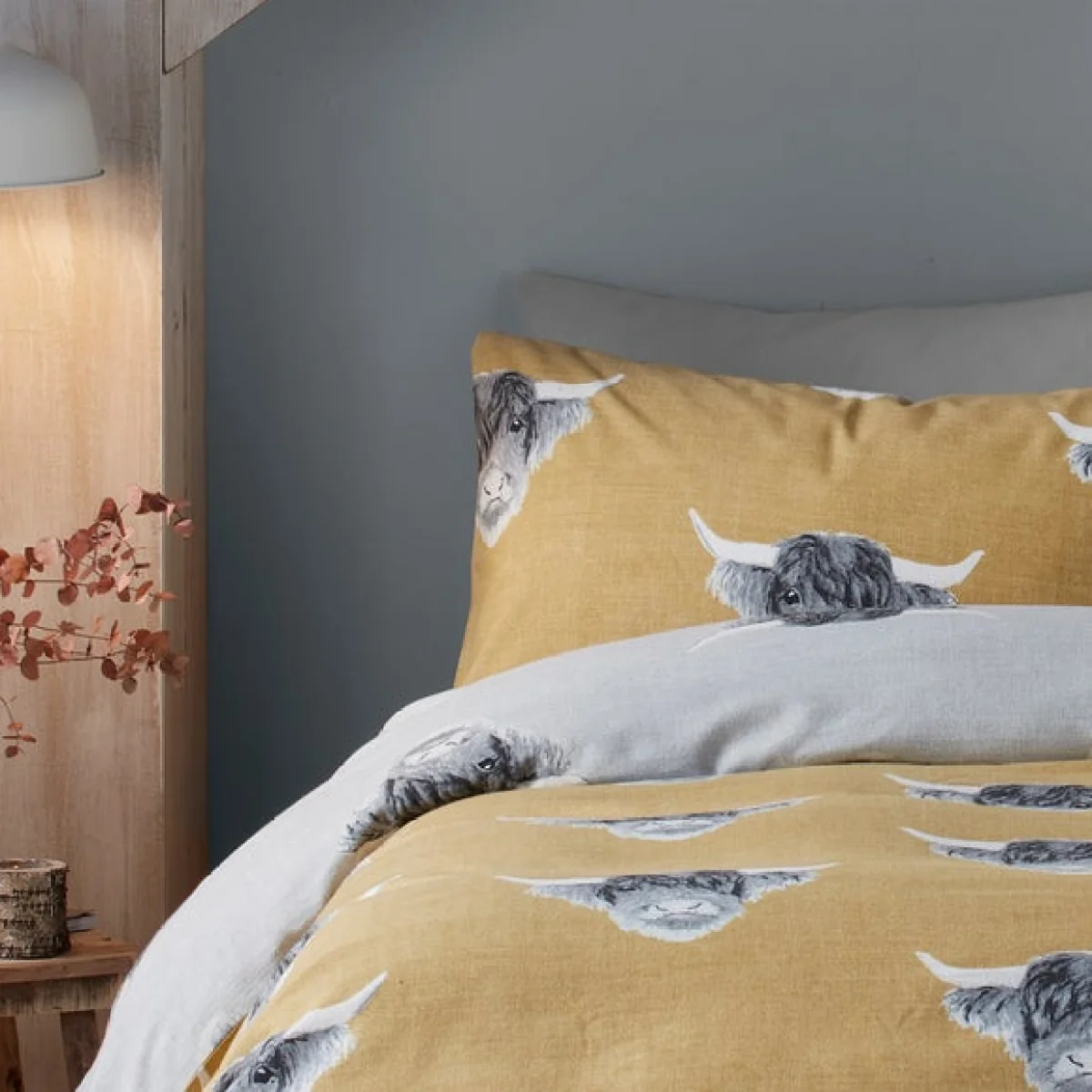Fusion Snug Highland Cow Ochre Duvet Cover and Pillowcase Set Ochre – image 2