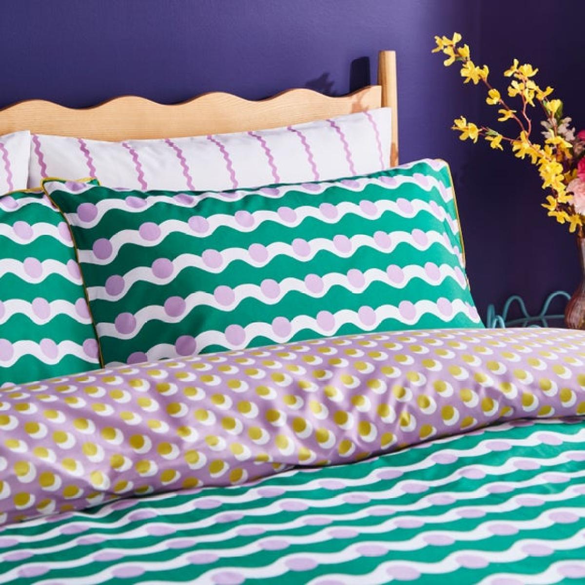 Sophie Robinson Wiggle Dot Duvet Cover & Pillowcase Set – image 4