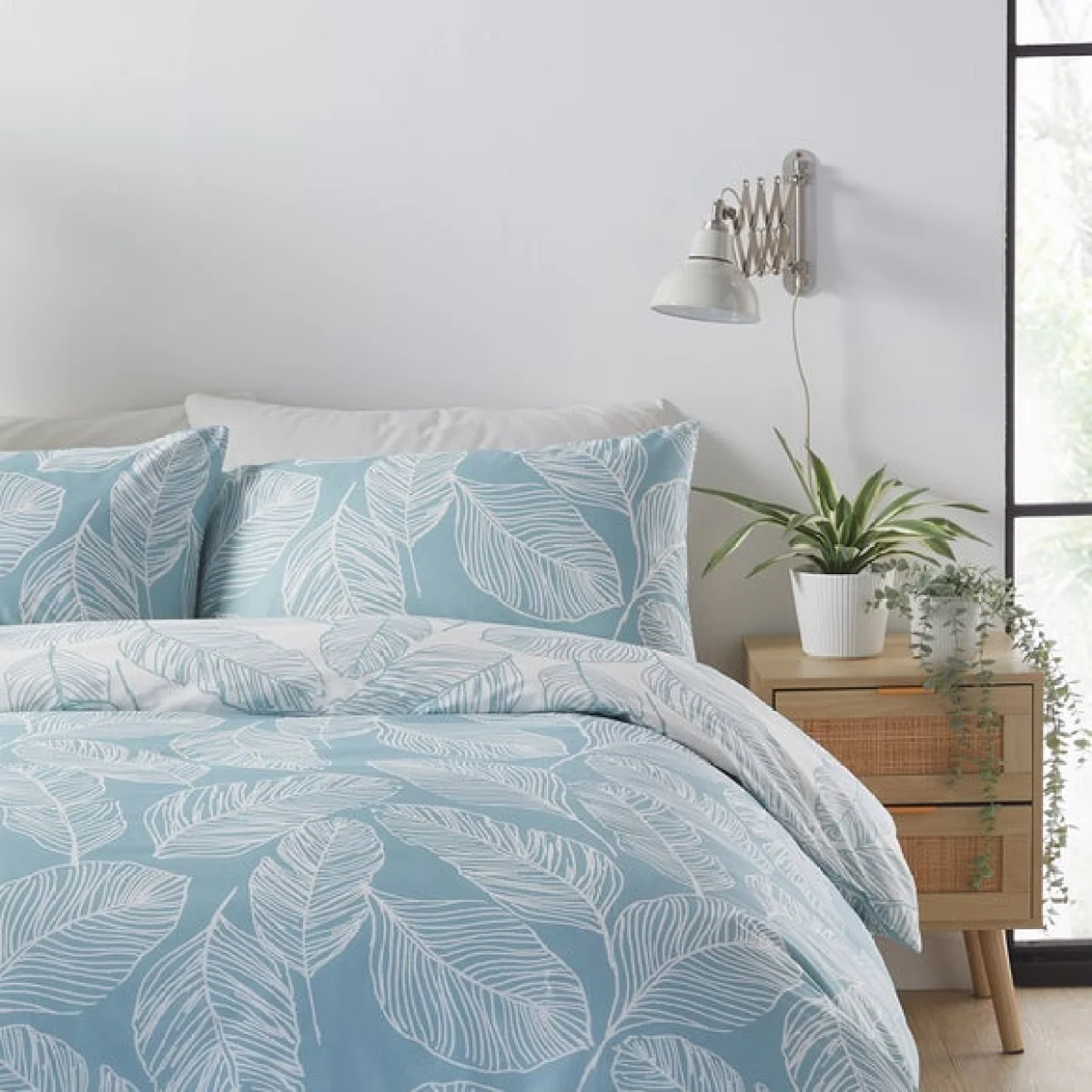 Fusion Matteo Reversible Duvet Cover and Pillowcase Set Duck Egg (Blue) – image 2