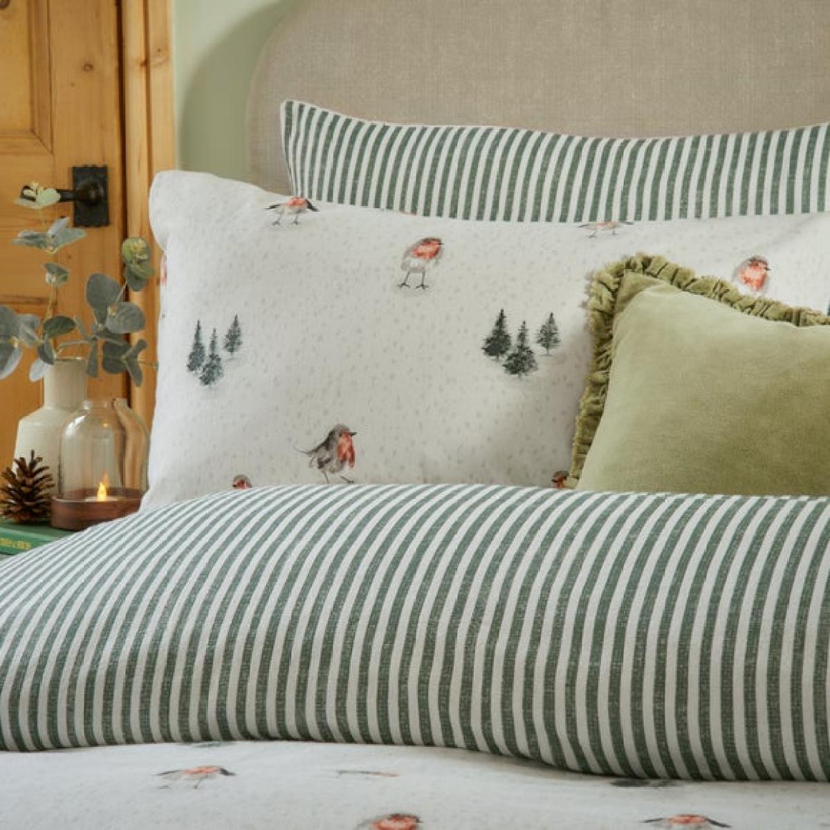 Wylder Robins Return 100% Brushed Cotton Duvet Cover and Pillowcase Set – image 2