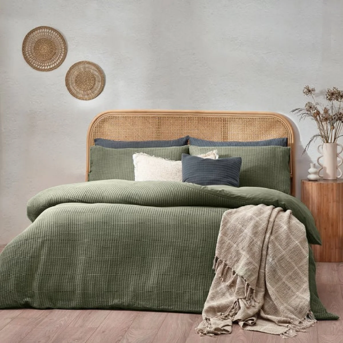 Yard Chunky Waffle Eucalyptus Duvet Cover and Pillowcase Set Eucalyptus – image 1