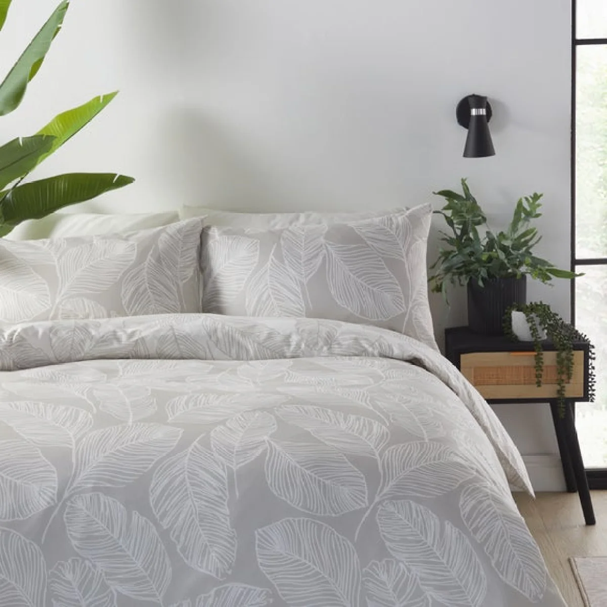 Fusion Matteo Reversible Duvet Cover and Pillowcase Set Natural – image 2