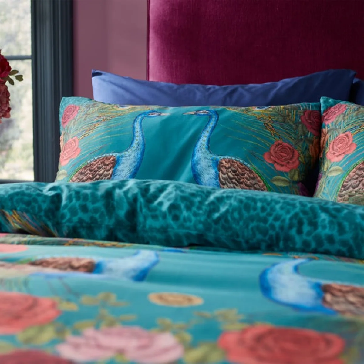 Matthew Williamson Xanadu Peacock 200 Thread Count Cotton Pink Duvet Cover and Pillowcase Set Pink – image 3