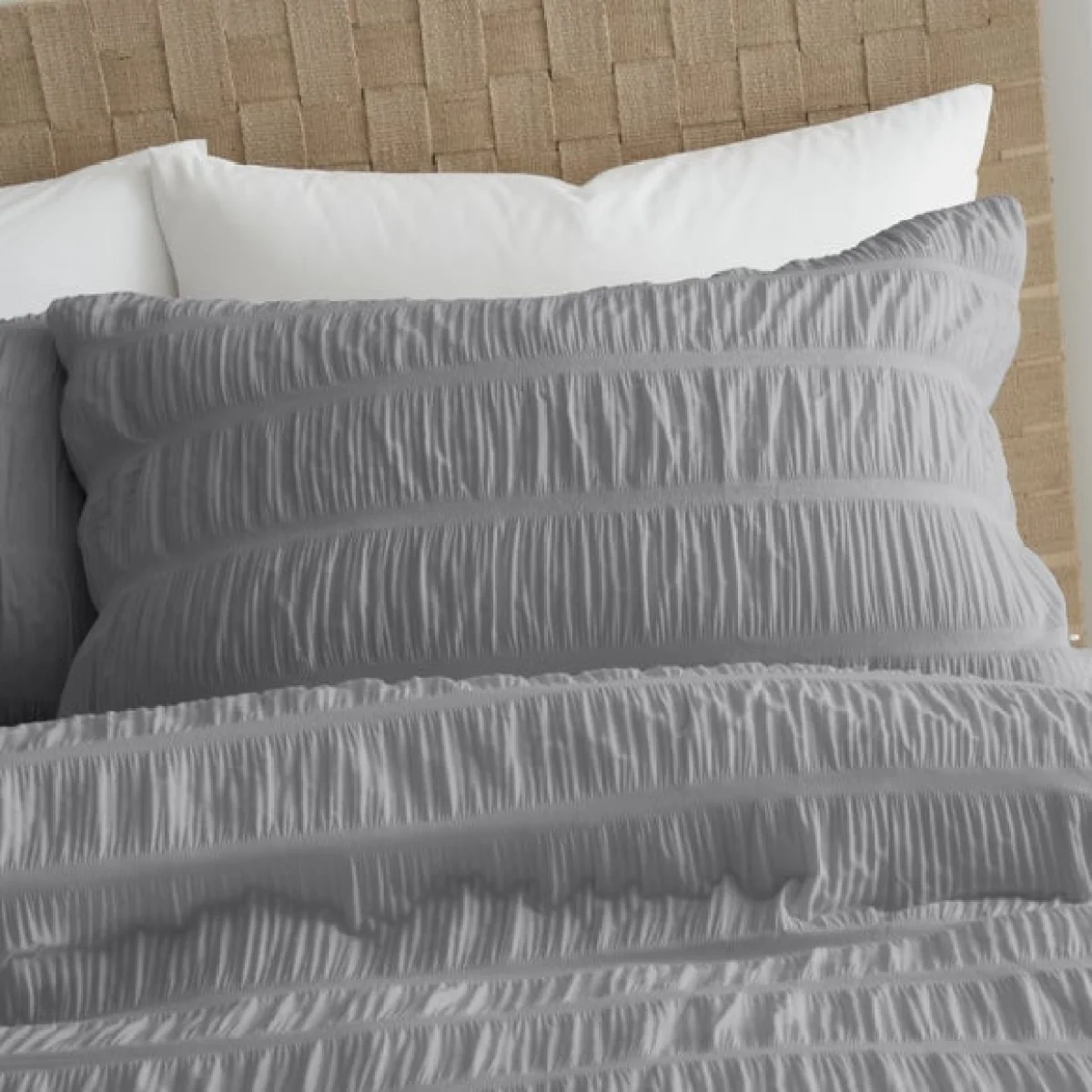 Catherine Lansfield Seersucker Reversible Grey Duvet Cover & Pillowcase Set Grey – image 2