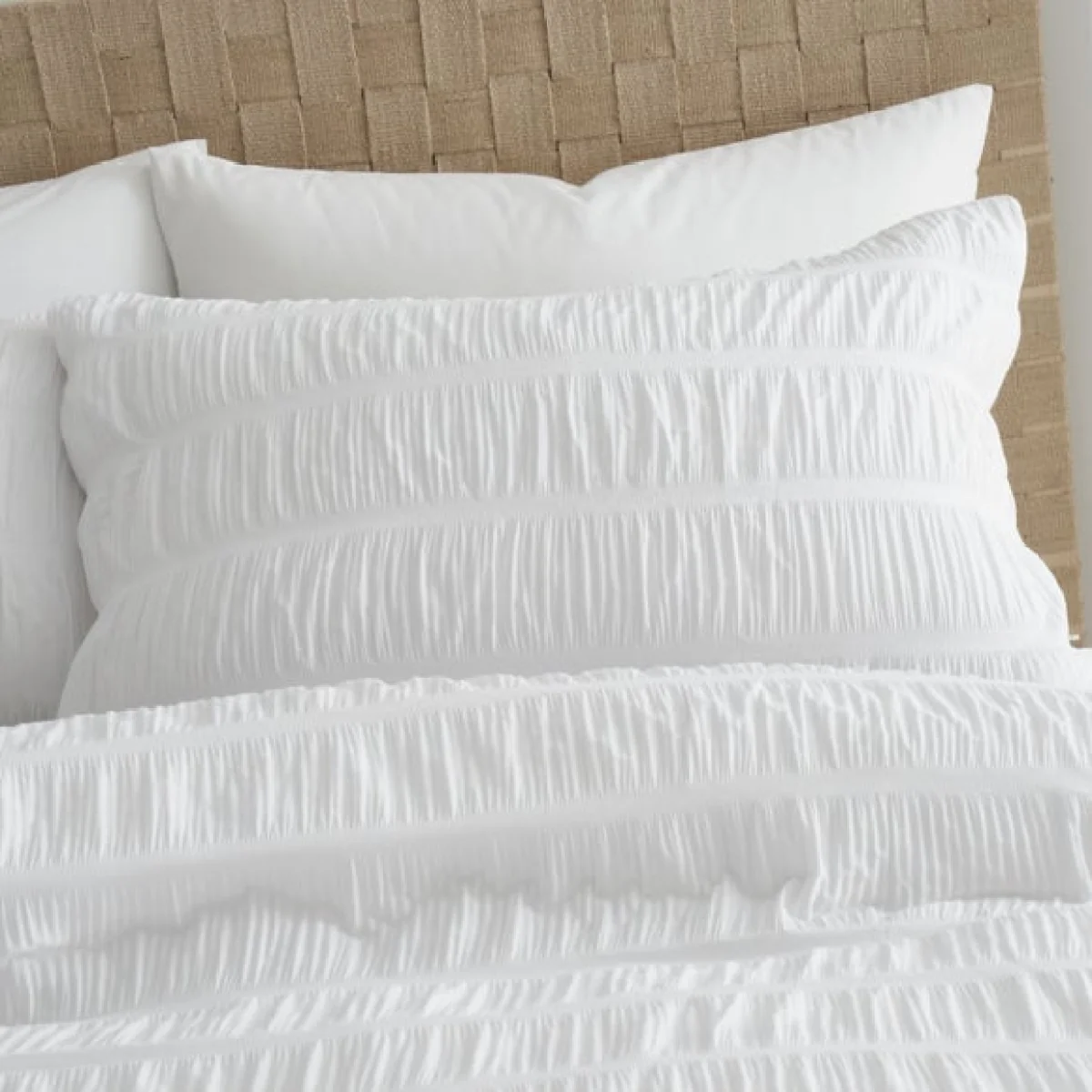 Seersucker White Reversible Duvet Cover & Pillowcase Set Natural (White) – image 2