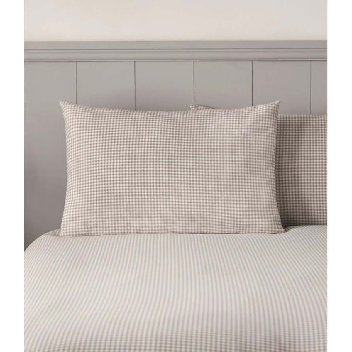 Sydney Gingham Polycotton Duvet Cover & Pillowcase Set – image 3