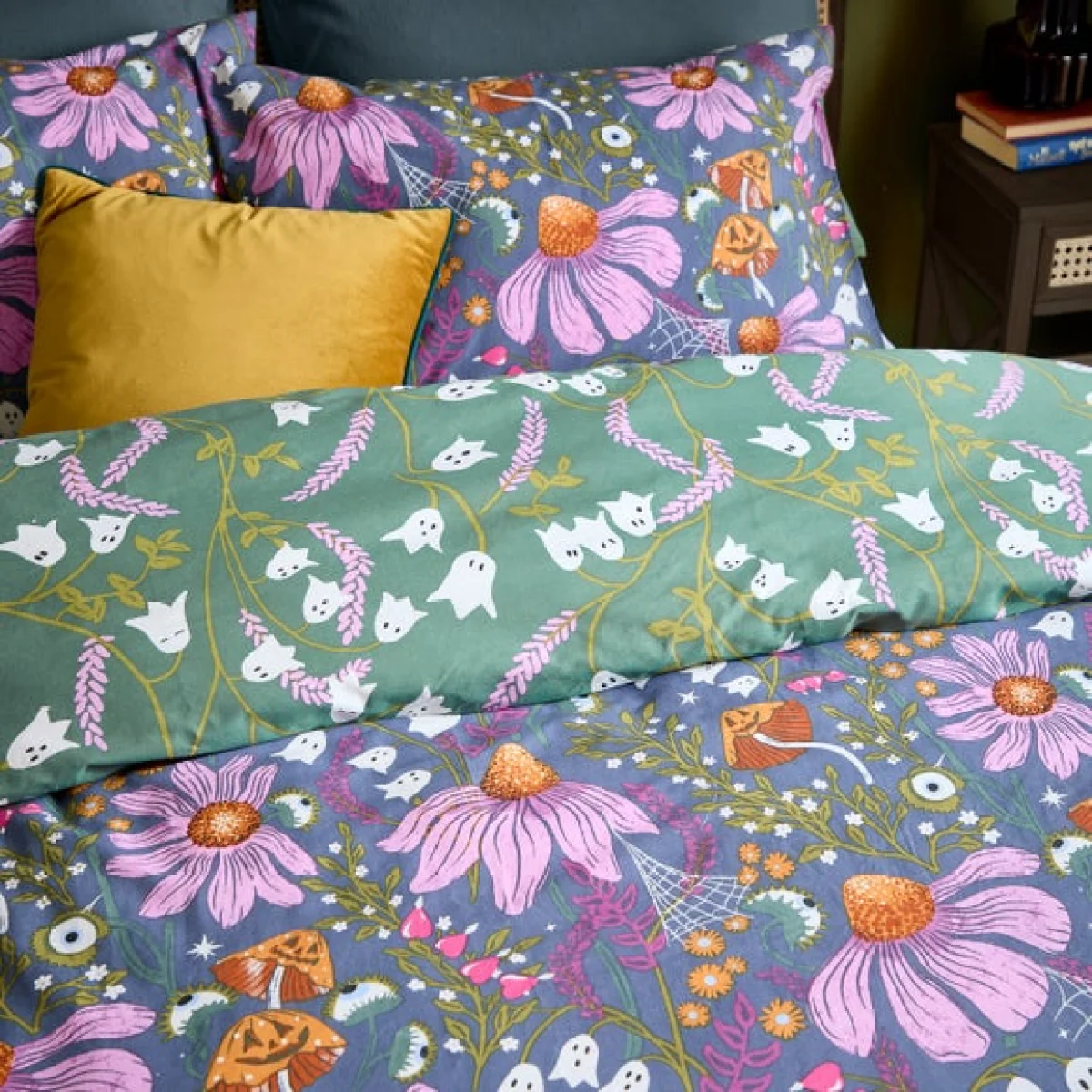 furn. Ghoul Gardens Polycotton Duvet Cover & Pillowcase Set – image 3