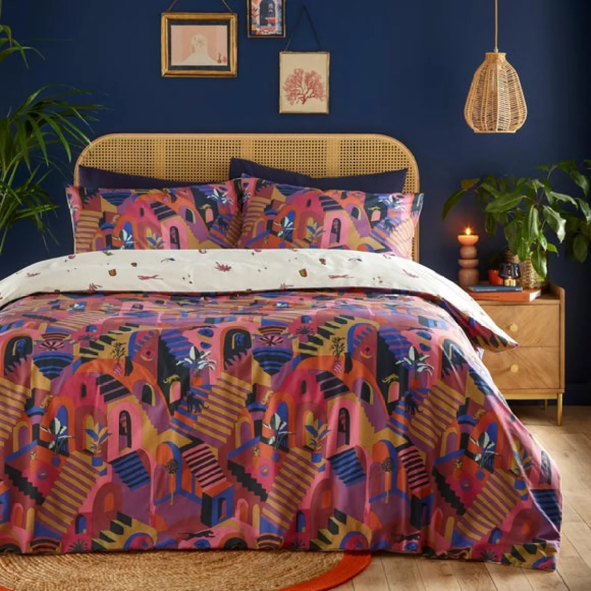 furn. Eivissa Magenta Duvet Cover and Pillowcase Set Magenta – image 3