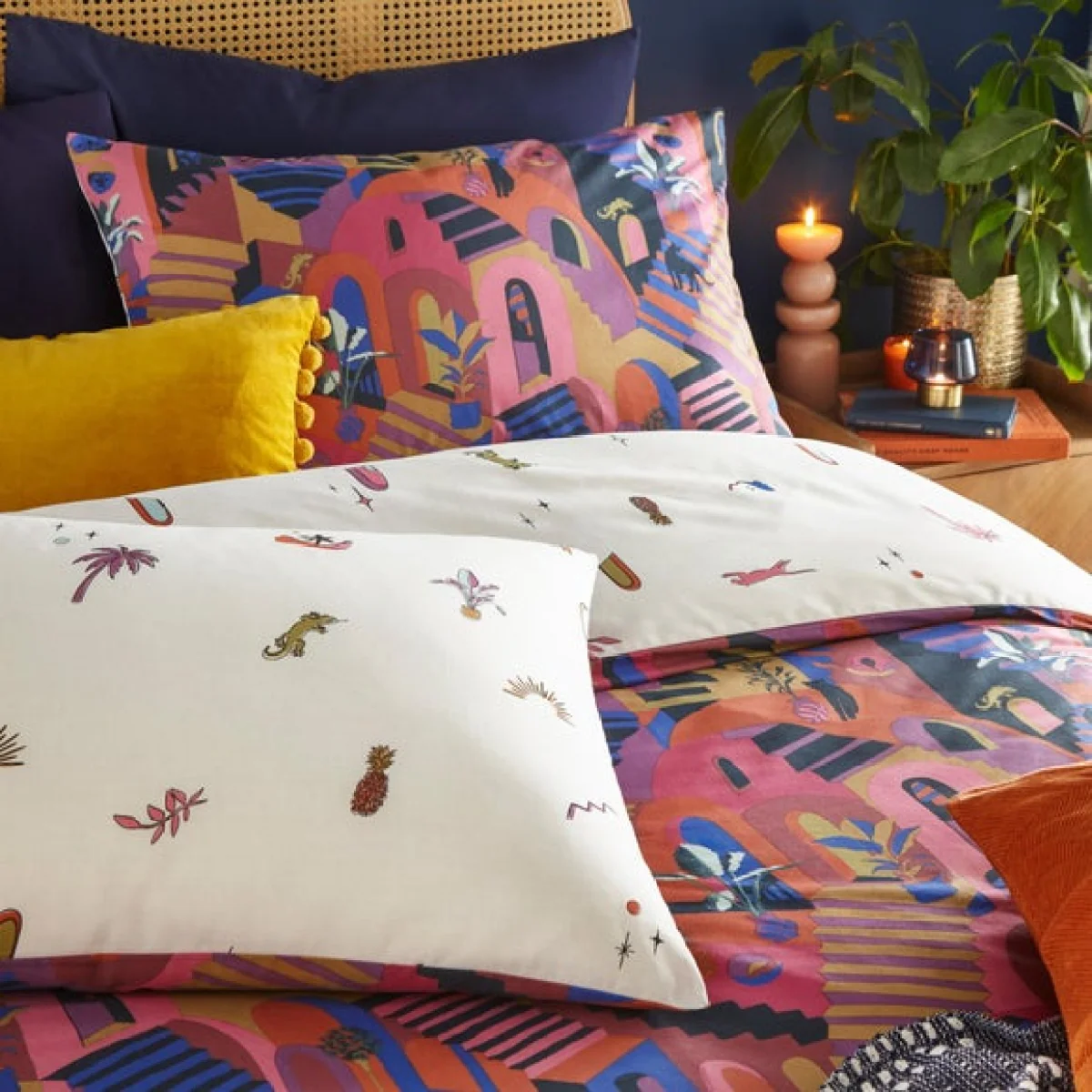 furn. Eivissa Magenta Duvet Cover and Pillowcase Set Magenta – image 4
