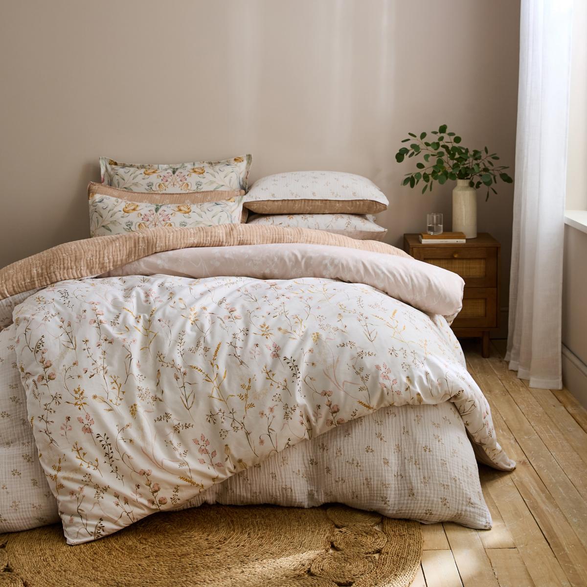 Cotton Muslin Sprig Floral Duvet Cover & Pillowcase Set – image 3