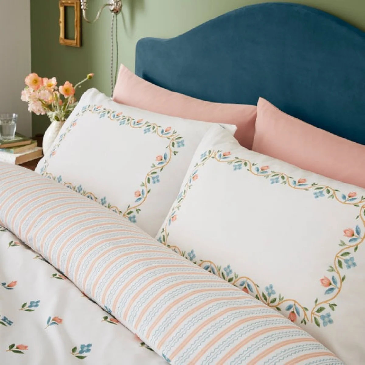 Ember Floral Polycotton Duvet Cover & Pillowcase Set – image 7