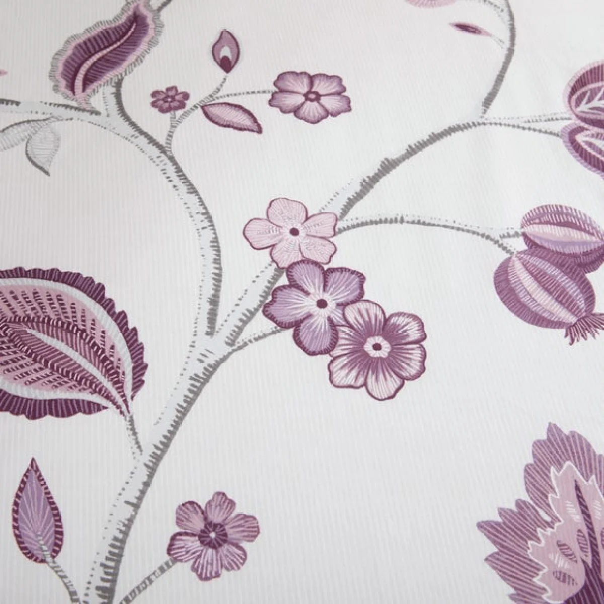 Dreams and Drapes Samira Reversible Duvet Cover and Pillowcase Set Plum Purple – image 4