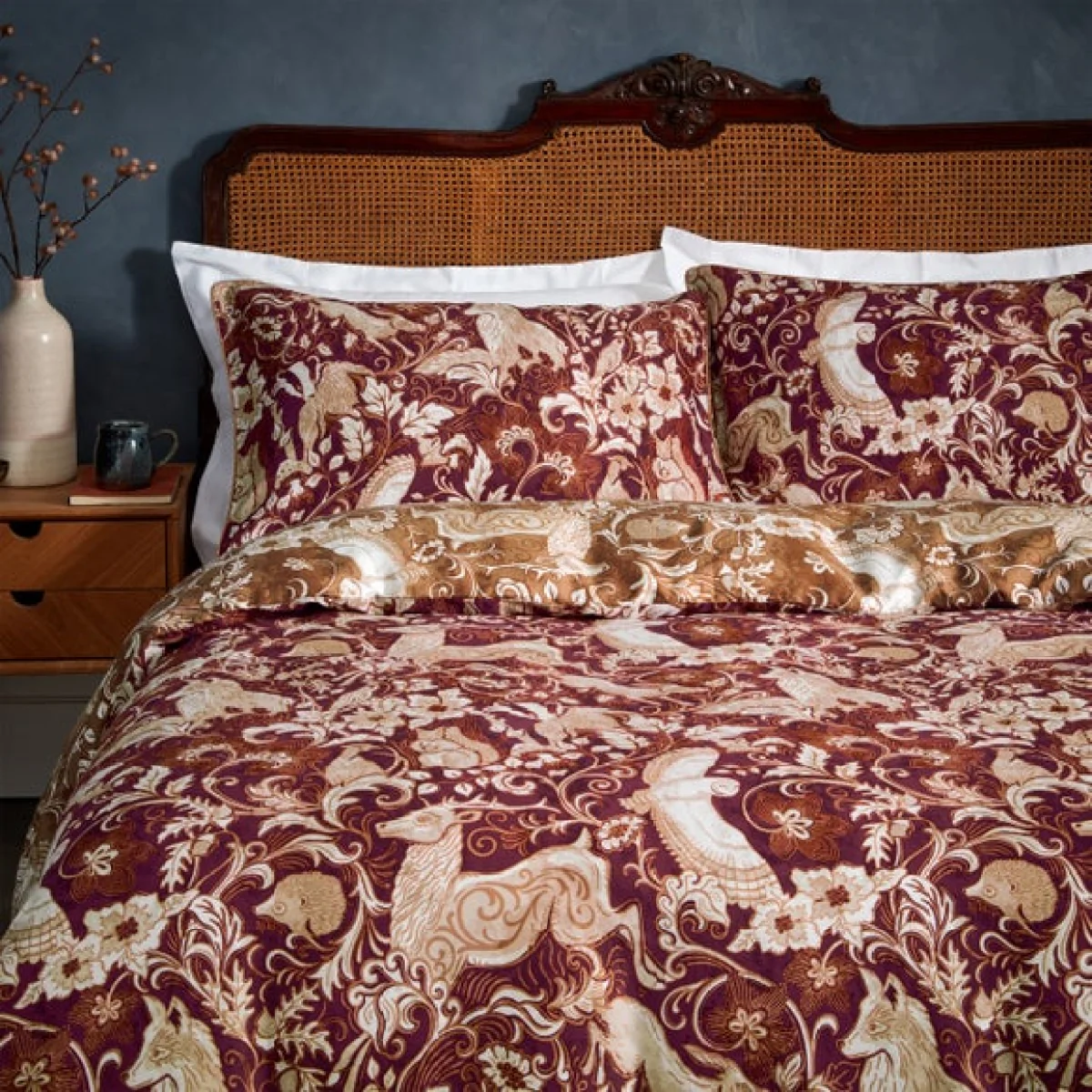 Paoletti Harewood Ruby 100% Cotton Duvet Cover & Pillowcase Set Red/White – image 2