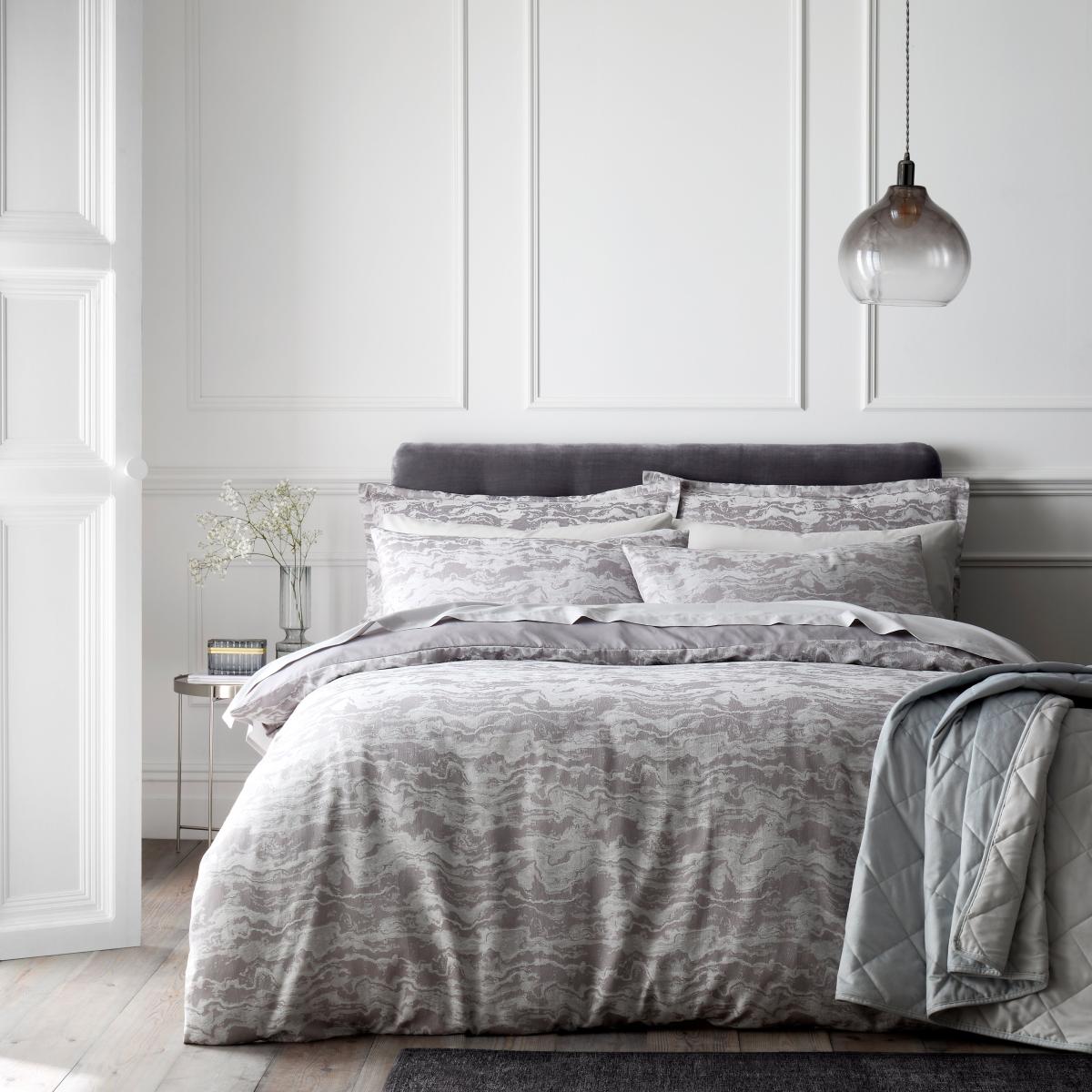 Marble Jacquard Duvet Cover and Pillowcase Set – image 7