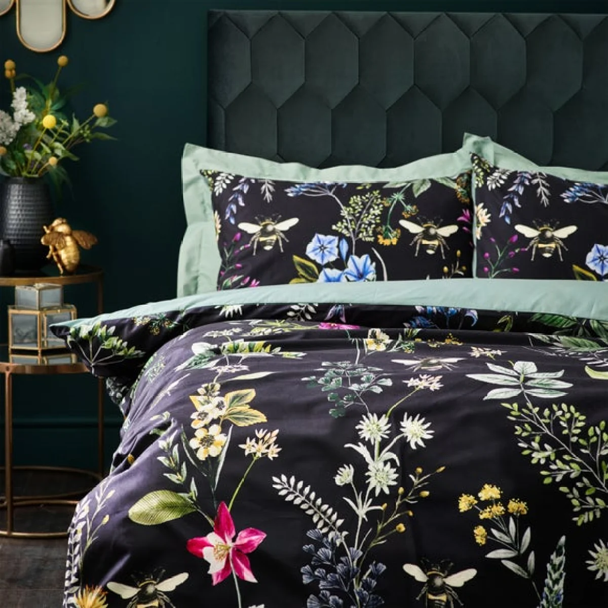 Wylder Midnight Bee Velvet Duvet Cover & Pillowcase Set, Black Black/Green/Yellow – image 3