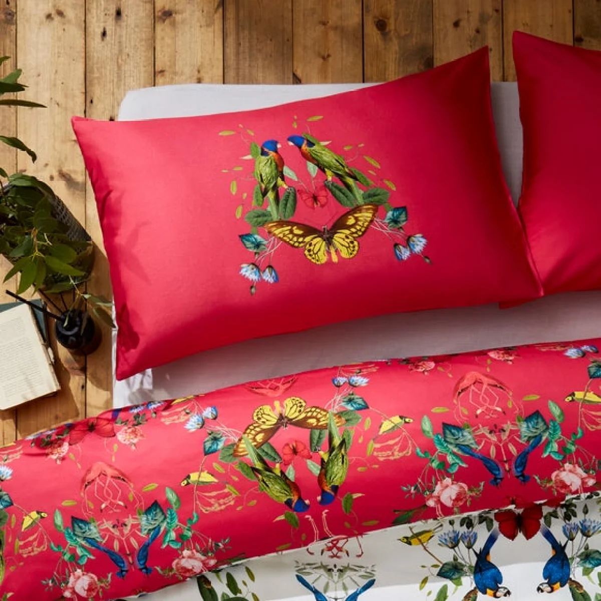 Tropical Kaleidoscope Duvet Cover & Pillowcase Set Yellow – image 3