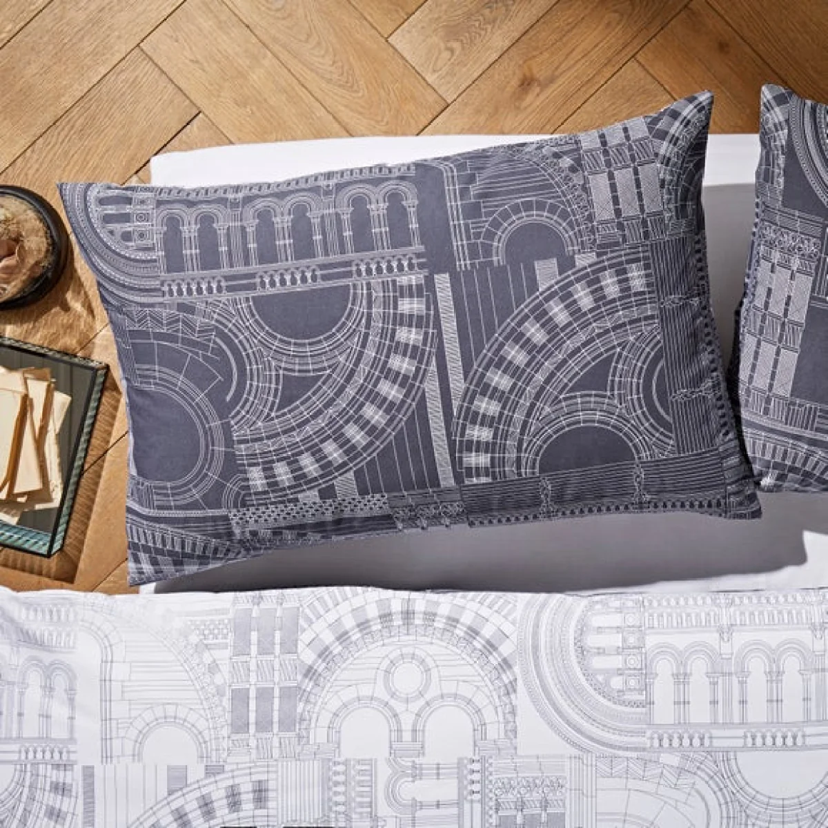 Waterhouse Charcoal Duvet Cover and Pillowcase Set Charcoal – image 5
