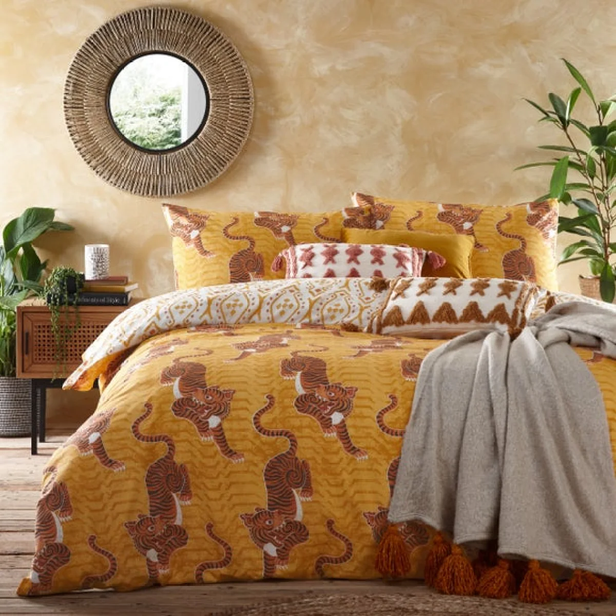 Furn. Tibetan Tiger Mustard Duvet Cover and Pillowcase Set Yellow/White – image 5