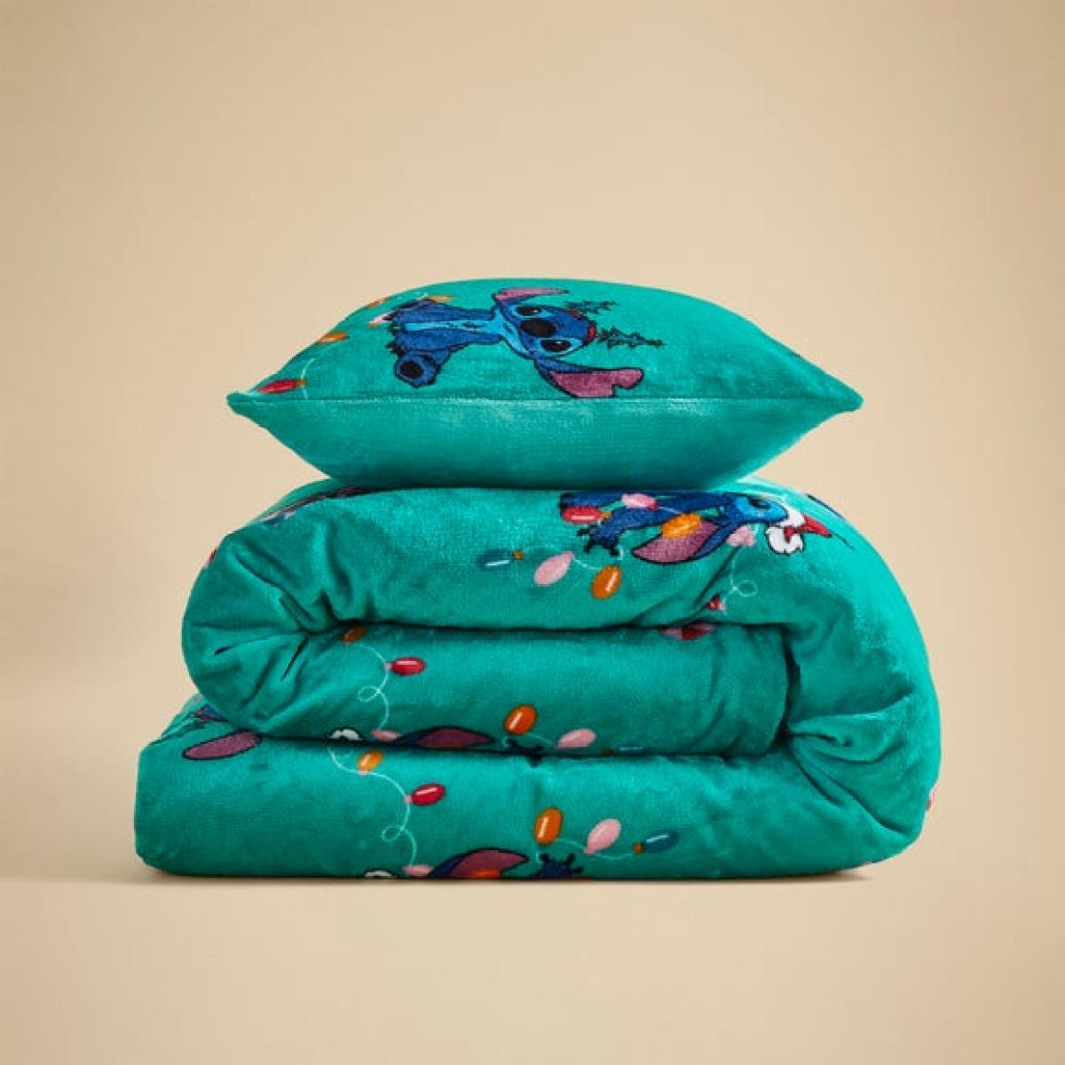 Stitch Christmas Duvet Cover and Pillowcase Set – image 2