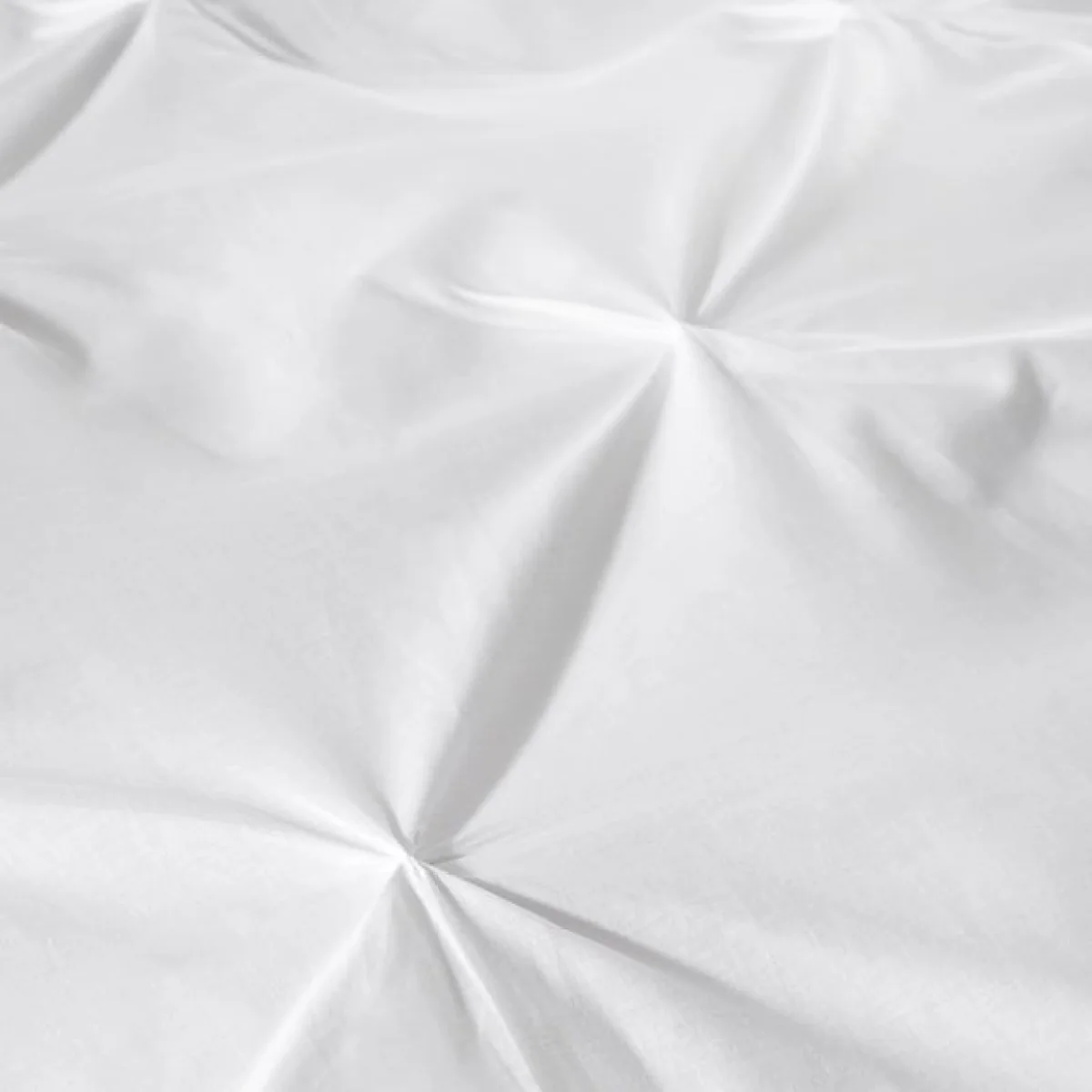 Lara Duvet Cover and Pillowcase Set White White – image 3