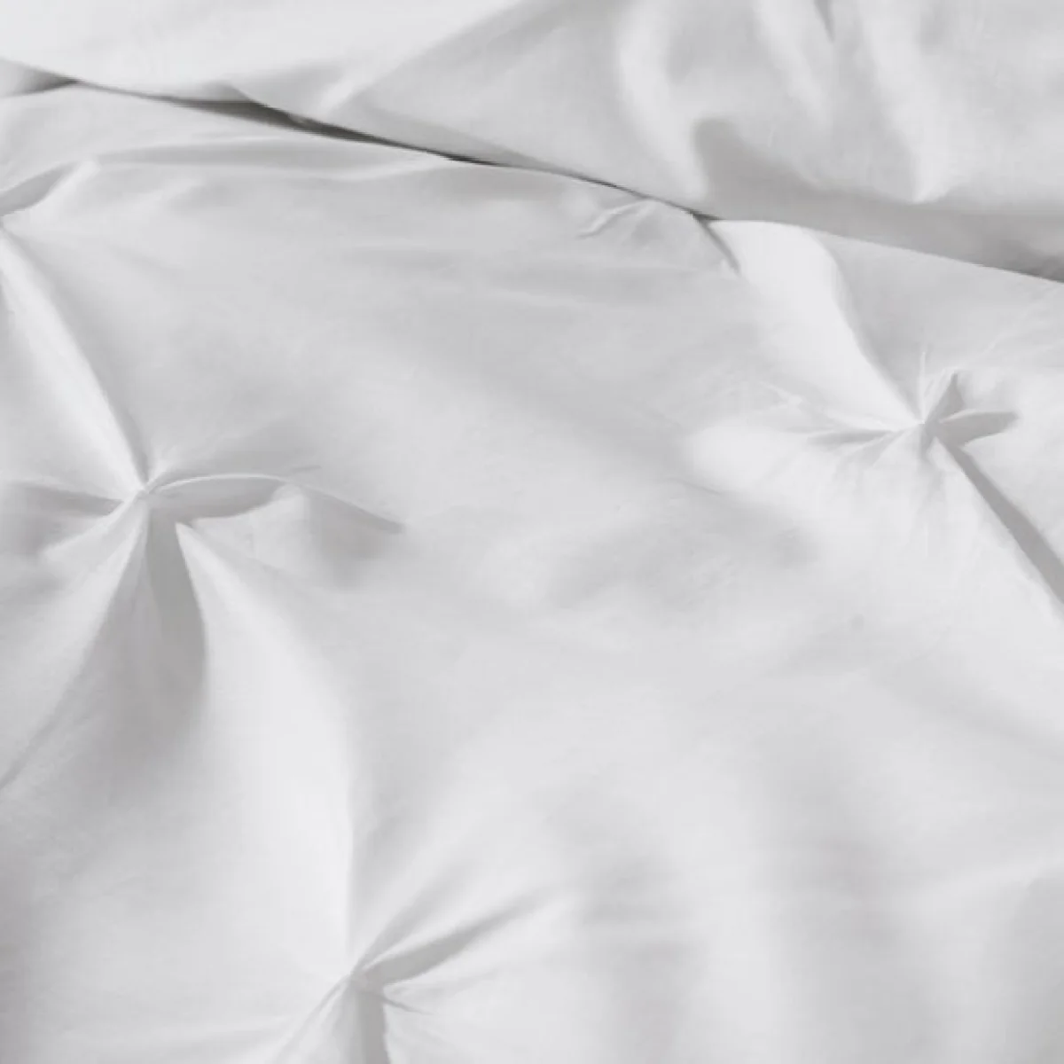Lara Duvet Cover and Pillowcase Set White White – image 4