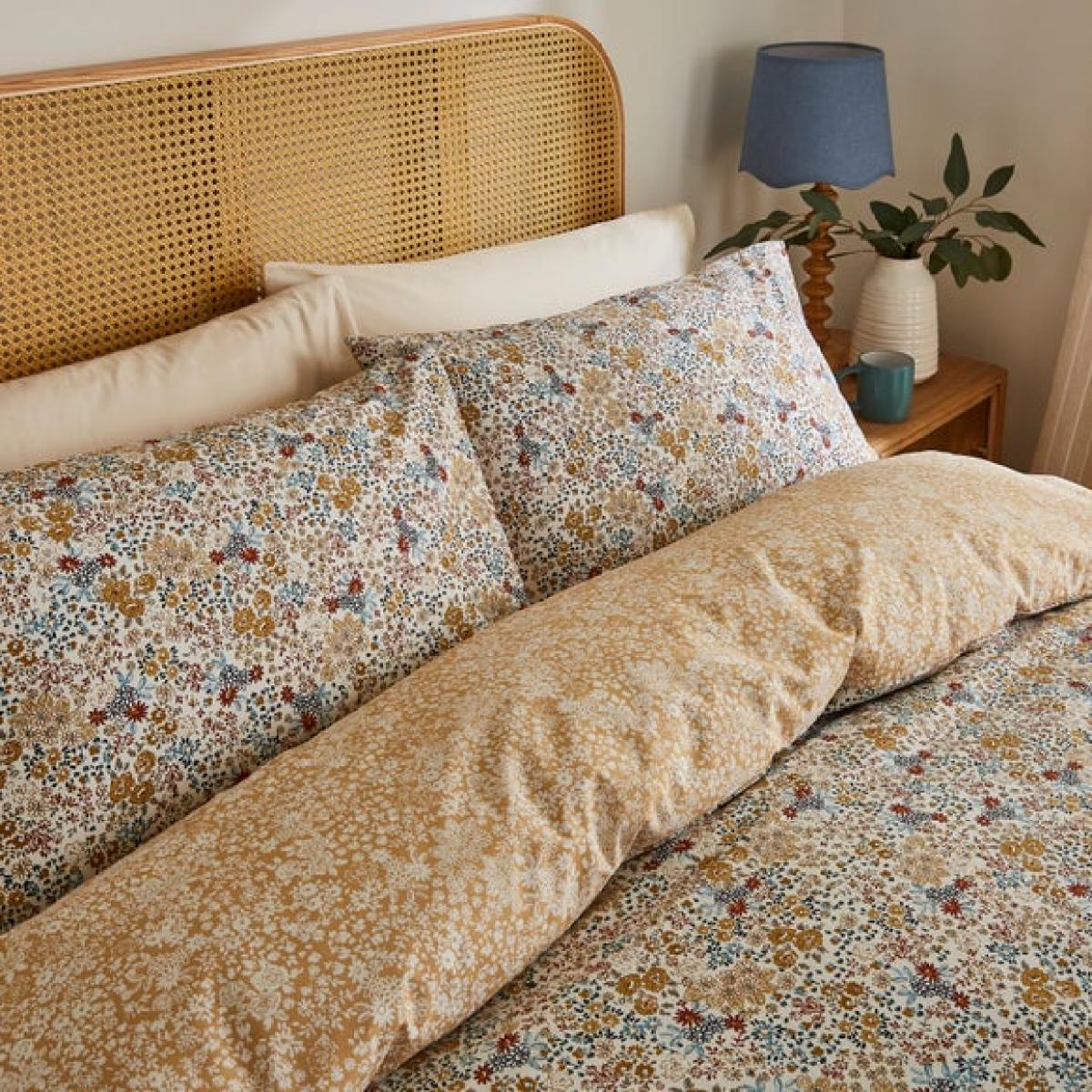 Floral Ditsy Polycotton Duvet Cover & Pillowcase Set – image 7