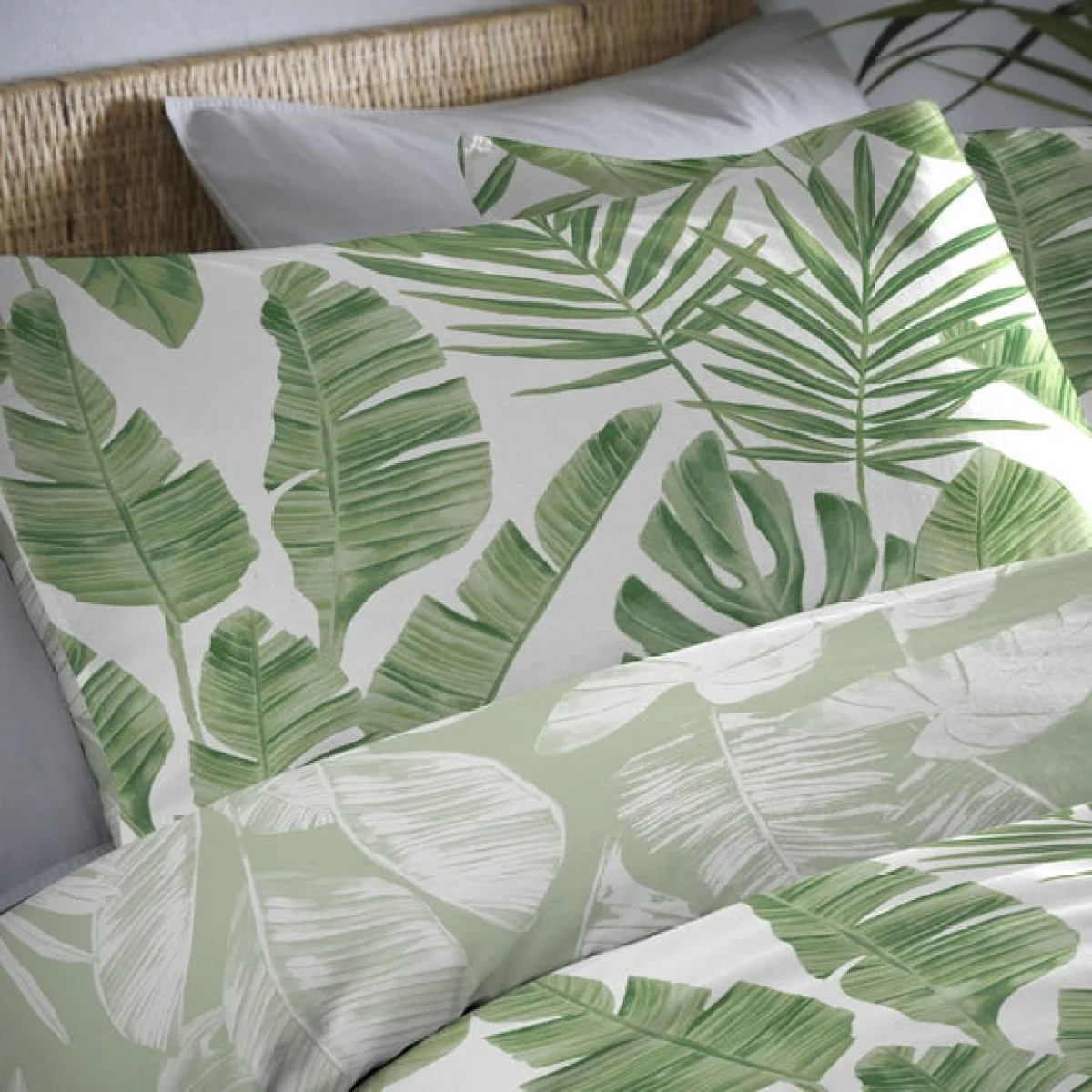 Tahiti Green Duvet Cover and Pillowcase Set Green – image 2
