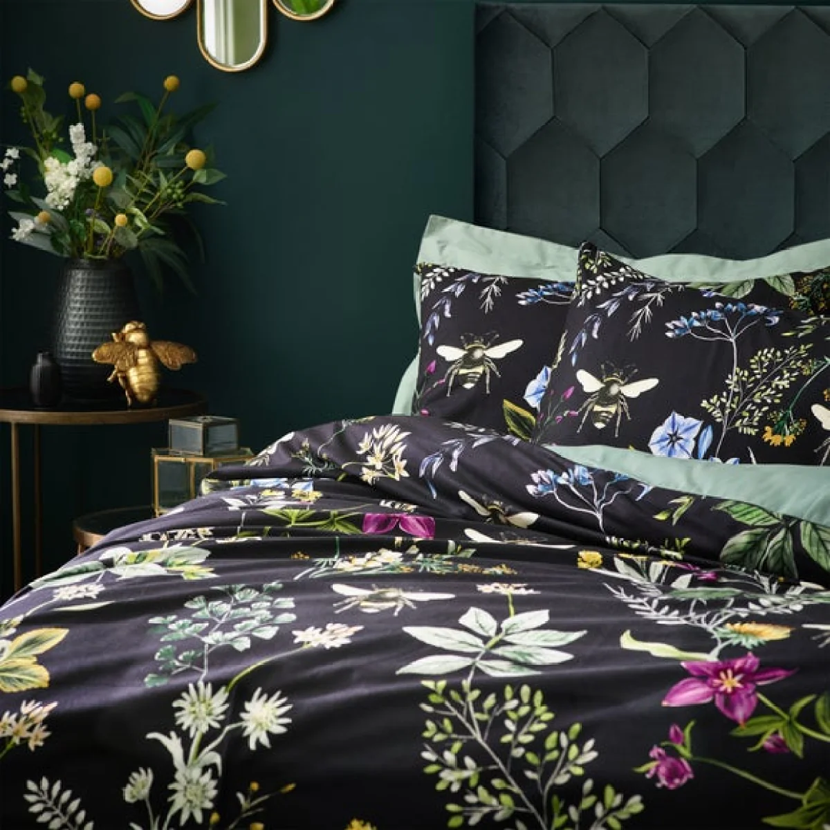 Wylder Midnight Bee Velvet Duvet Cover & Pillowcase Set, Black Black/Green/Yellow – image 2