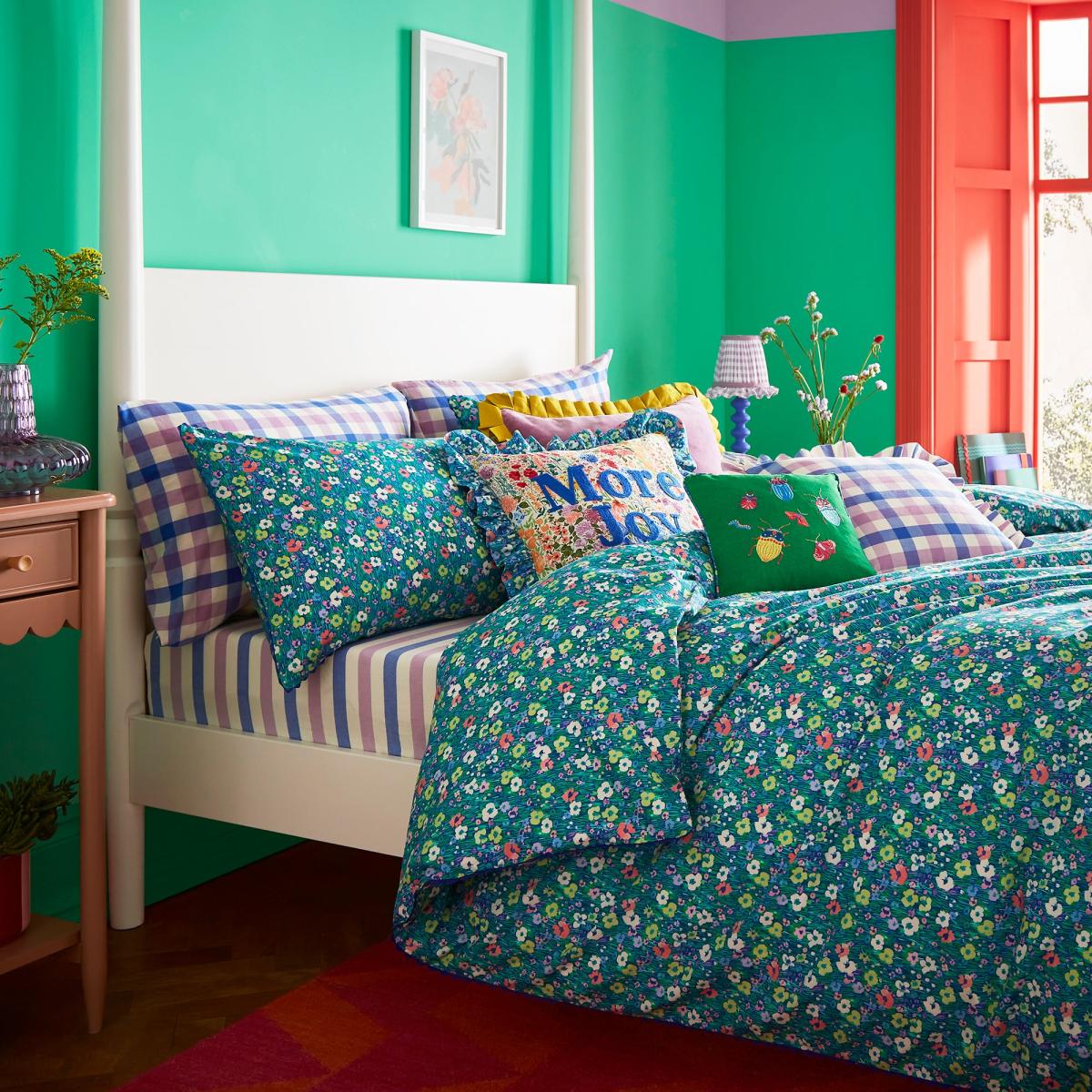 Sophie Robinson Petal Meadow 100% Cotton Duvet Cover & Pillowcase Set – image 4