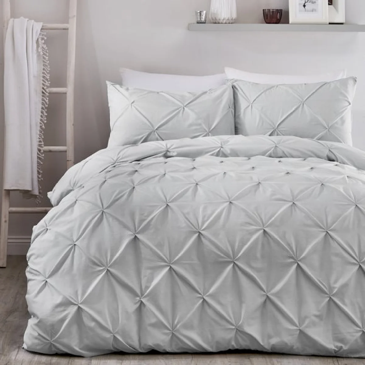 Lara Duvet Cover and Pillowcase Set Silver Silver – image 1
