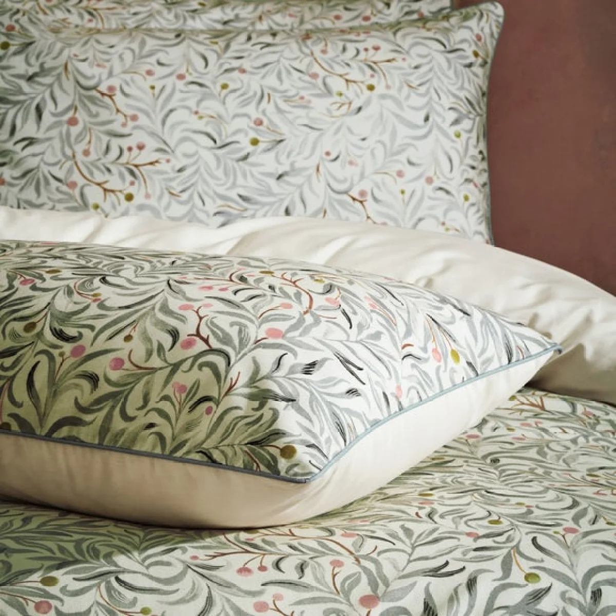 EW by Edinburgh Weavers Malory Floral Eucalyptus 100% Cotton Sateen Duvet Cover & Pillowcase Set Green – image 2