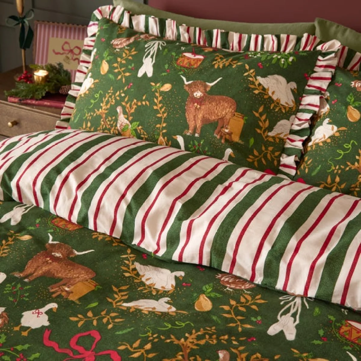 Furn. Twelve Days Frill Polycotton Duvet Cover & Pillowcase Set – image 3