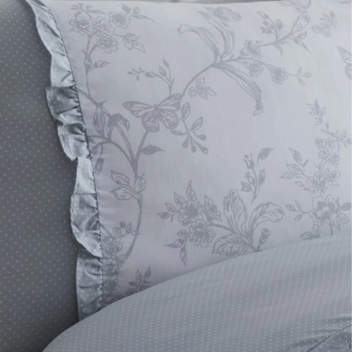 Dreams and Drapes Decorative Kristen Fill Duvet Cover and Pillowcase Set Grey – image 3