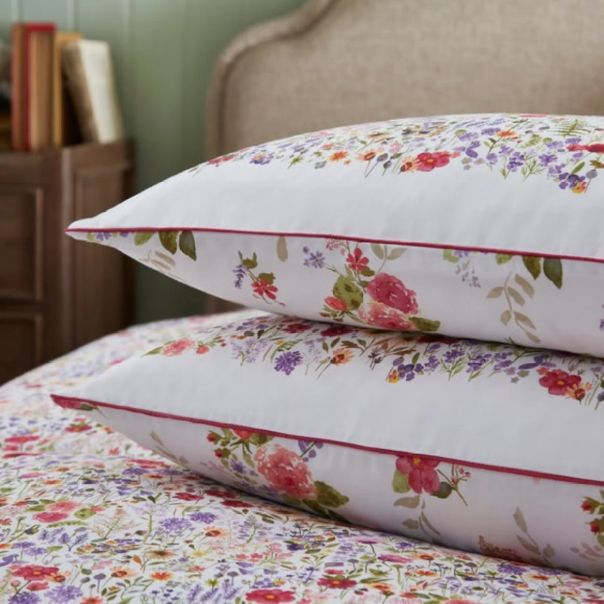 Dorma Modern Ditsy Duvet Cover and Pillowcase Set White – image 5
