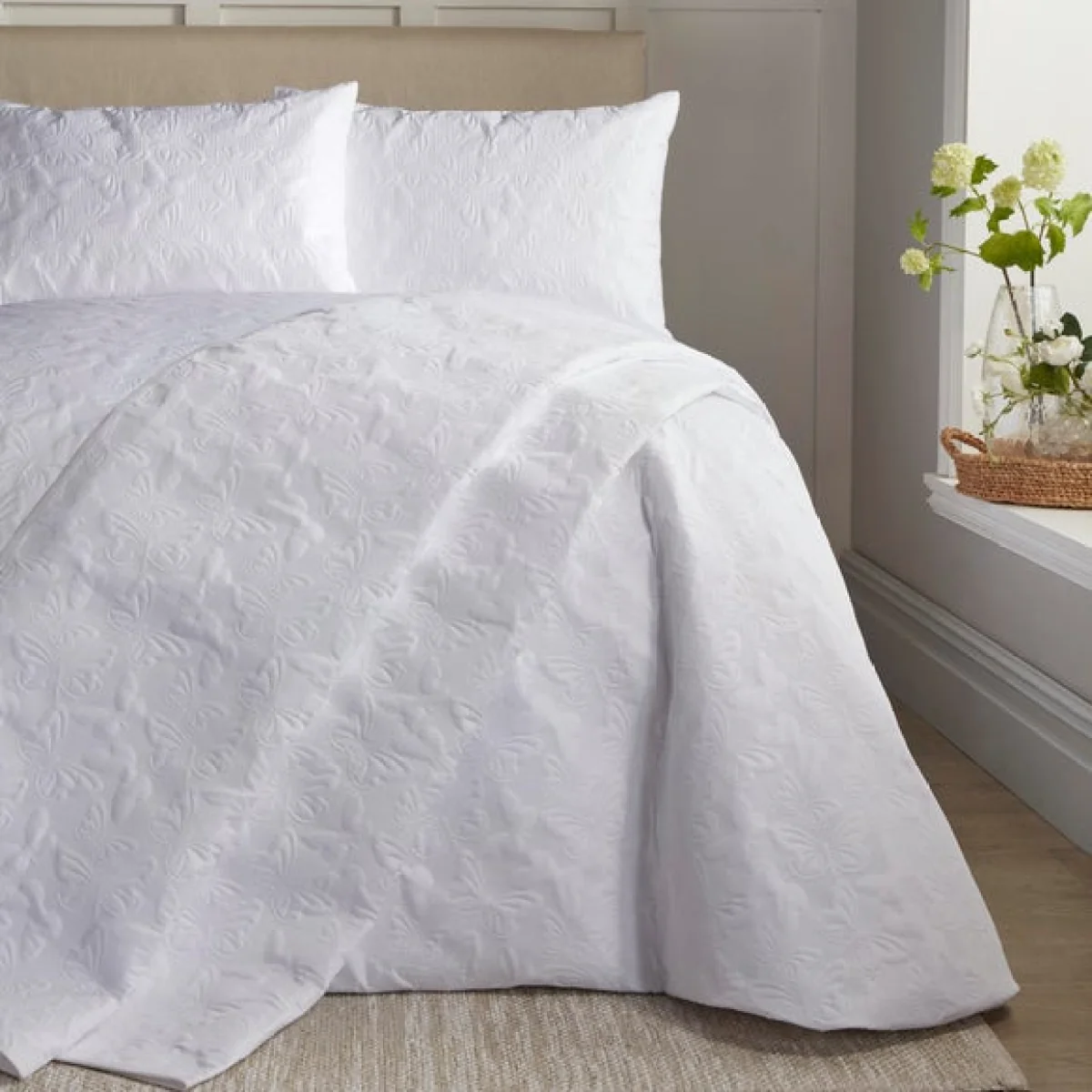 Butterfly Garden White Duvet Cover and Pillowcase Set White – image 3