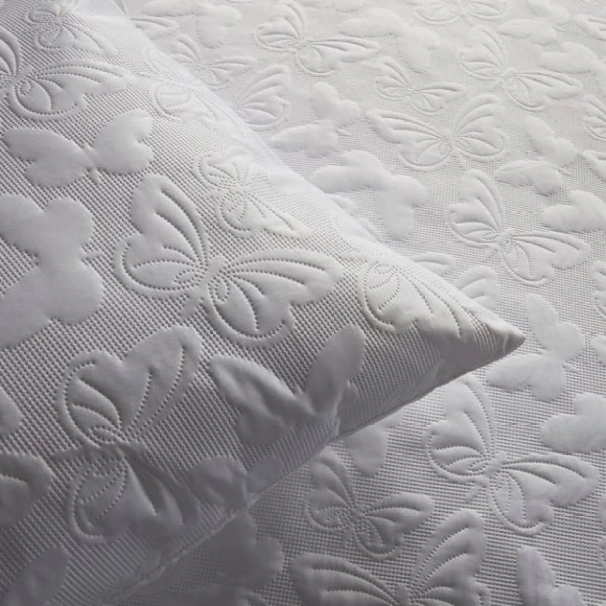 Butterfly Garden White Duvet Cover and Pillowcase Set White – image 4