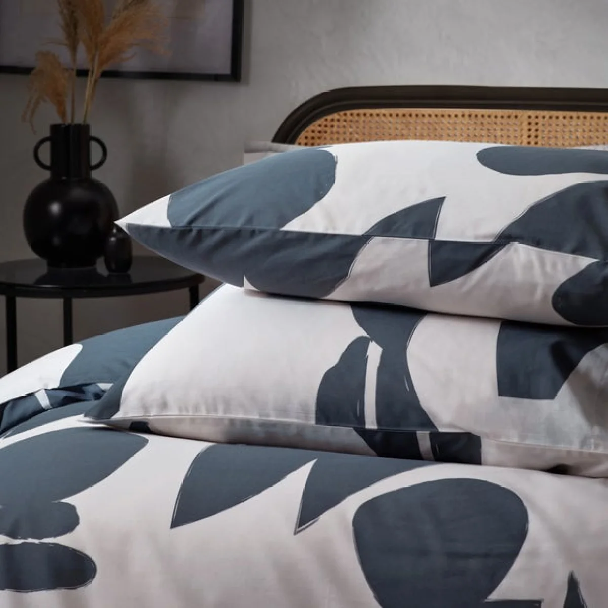 HÖEM Meta Cotton Rich Duvet Cover & Pillowcase Set, Dusk Dark Grey/White – image 3