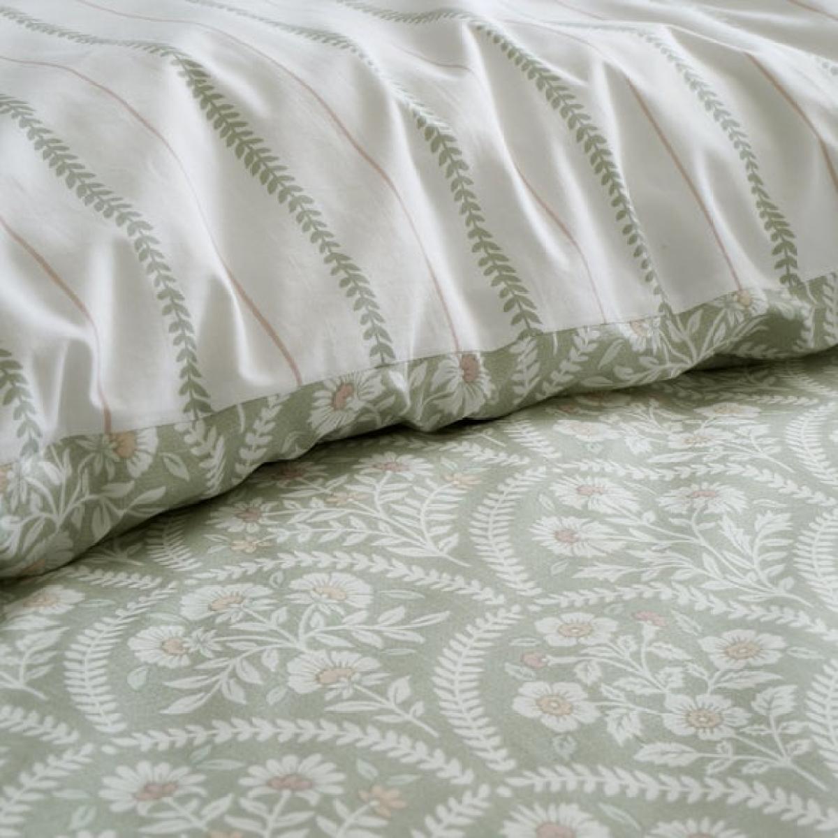 Bianca Scallop Floral Cotton Reversible Duvet Cover & Pillowcase Set – image 4