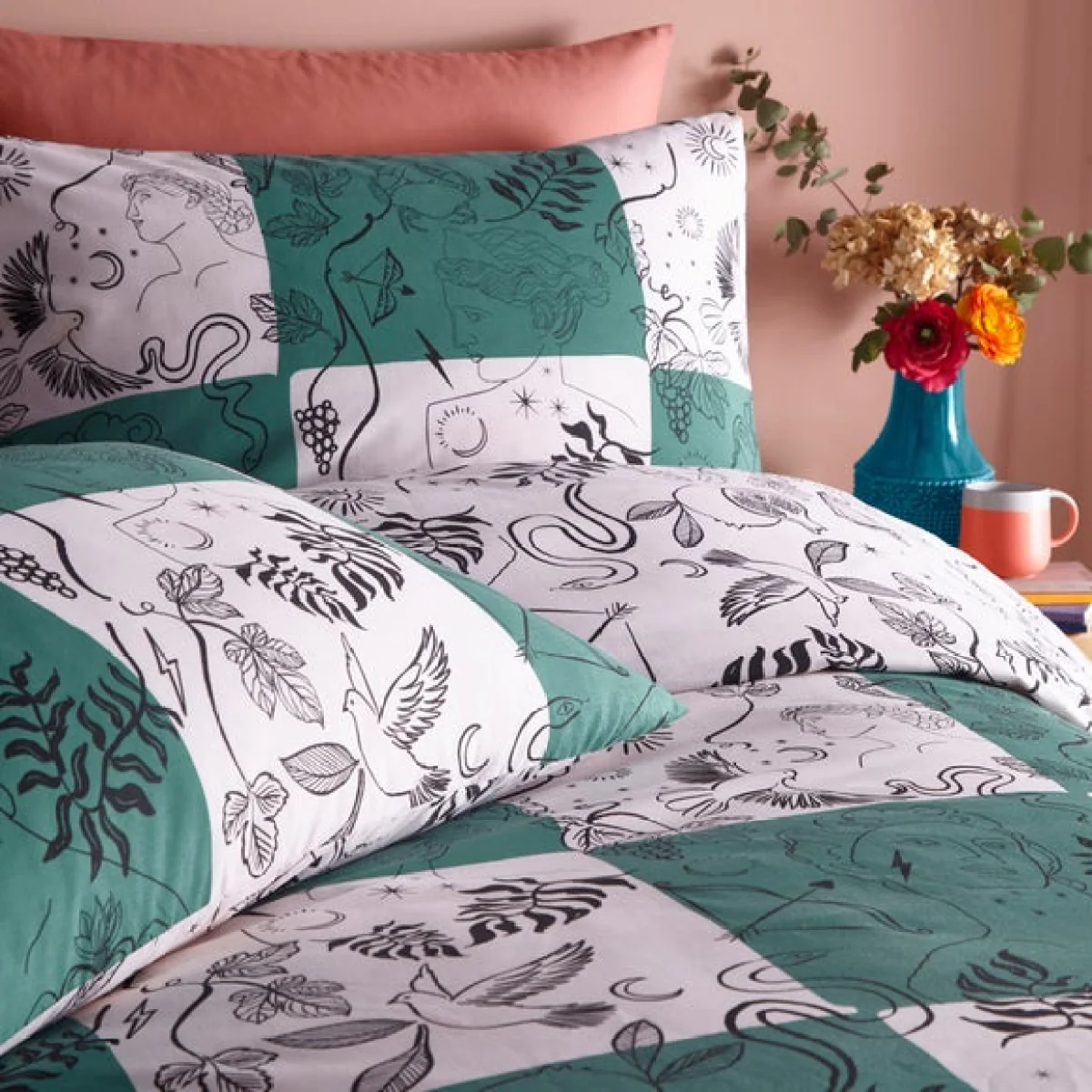 furn. Mythos Checkerboard Duvet Cover & Pillowcase Set Green/White/Black – image 2
