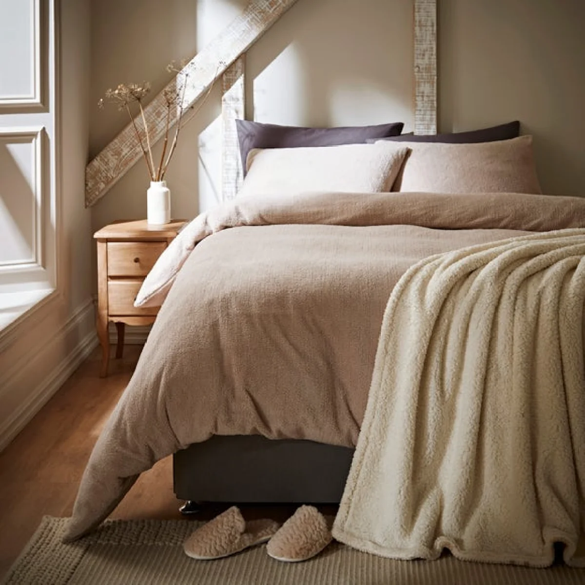 Teddy Duvet Cover and Pillowcase Set Thistle – image 2