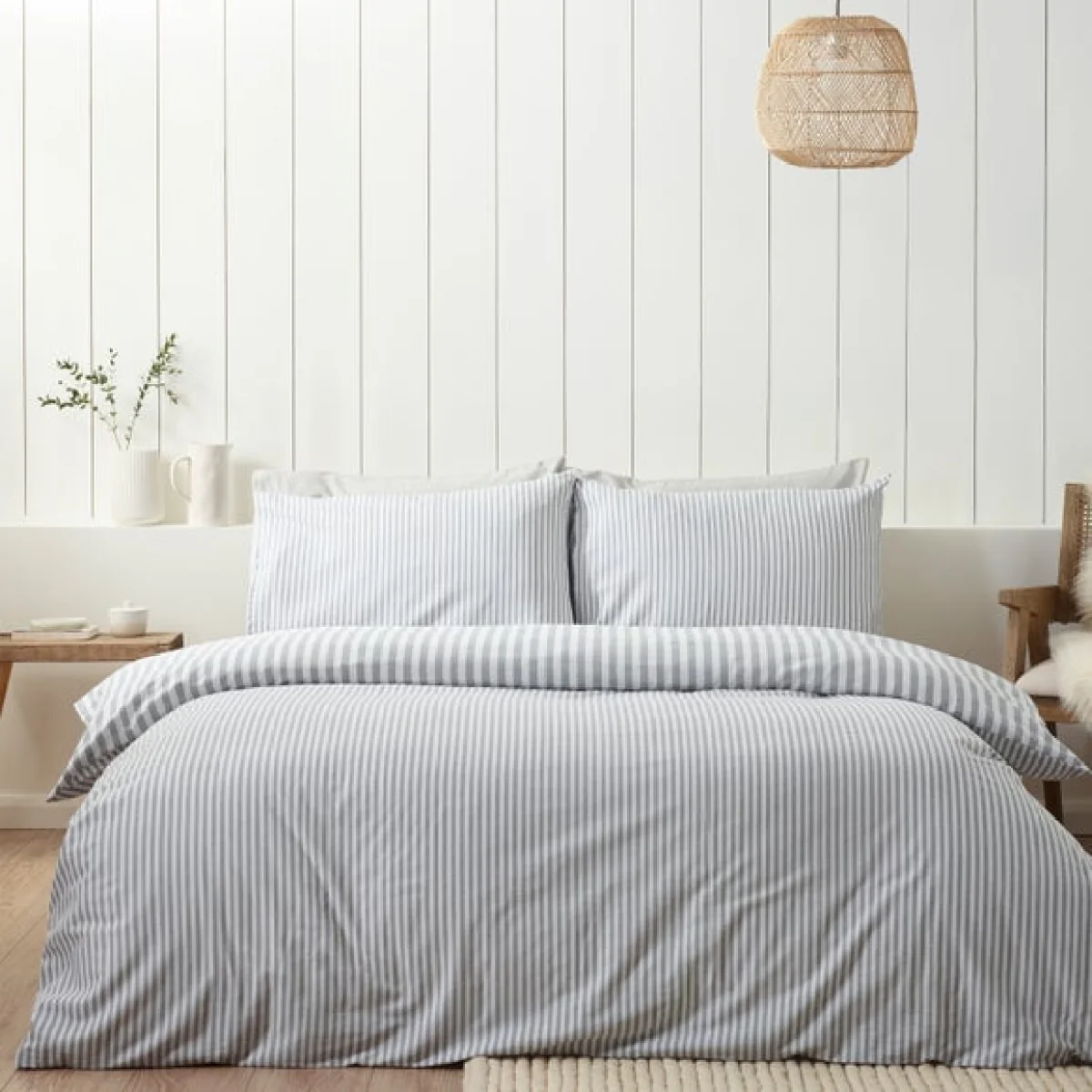 Catherine Lansfield Reversible Stripe 100% Brushed Cotton Duvet Cover & Pillowcase Set Green – image 4