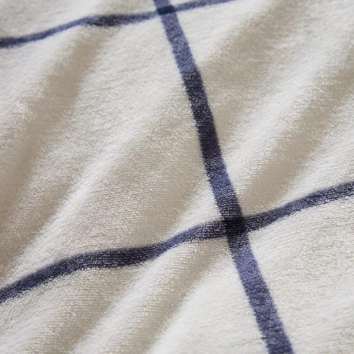 Maven Check Fleece Duvet Cover & Pillowcase Set – image 6
