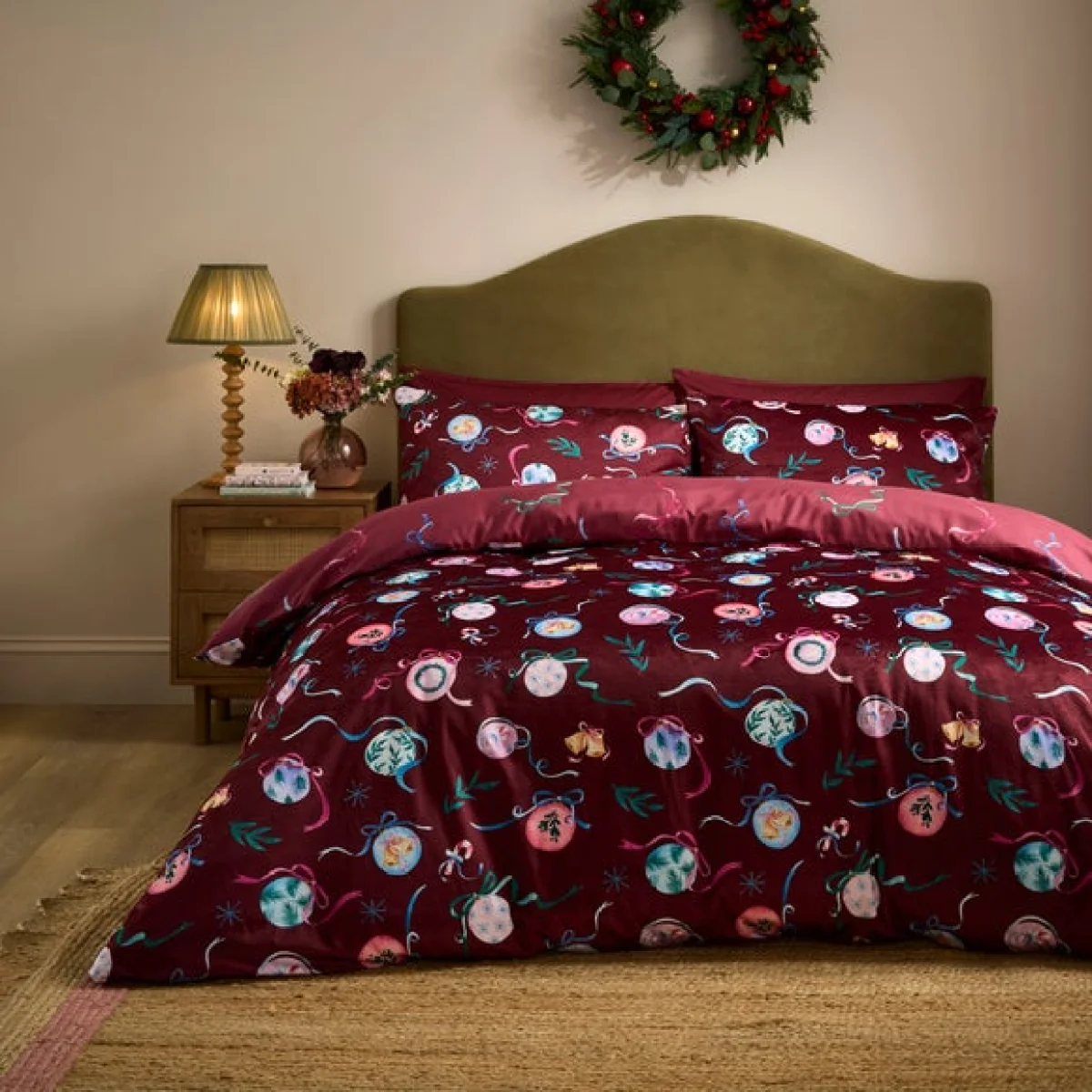 Baubles Velour Duvet Cover & Pillowcase Set – image 1