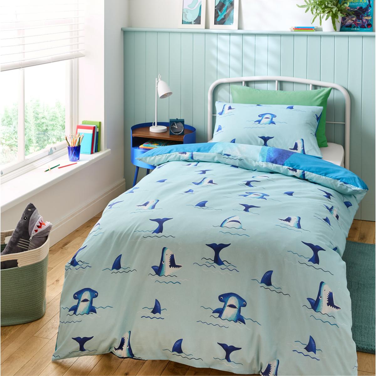 Snappy Shark Reversible Duvet Cover and Pillowcase Set – image 3